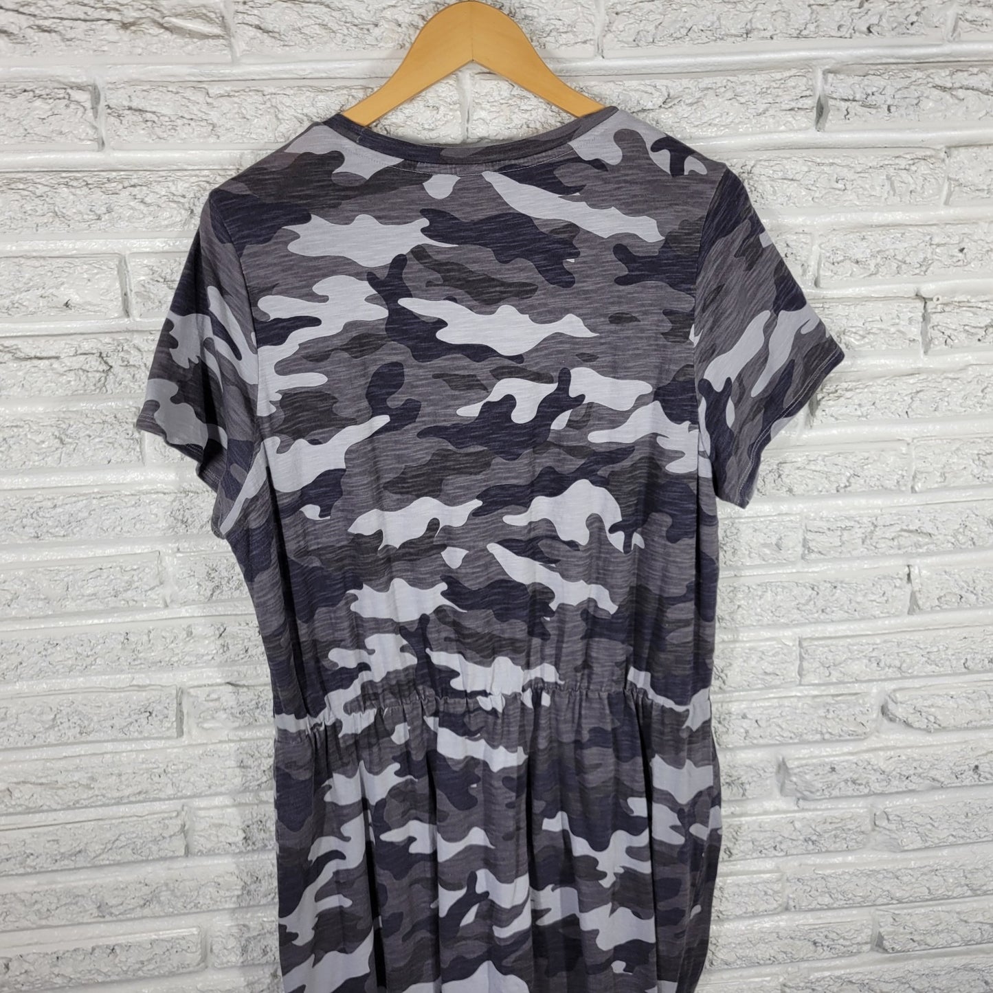 Old Navy XL Gray Camo Midi Dress 100% Cotton Short Sleeve Side Slit Casual