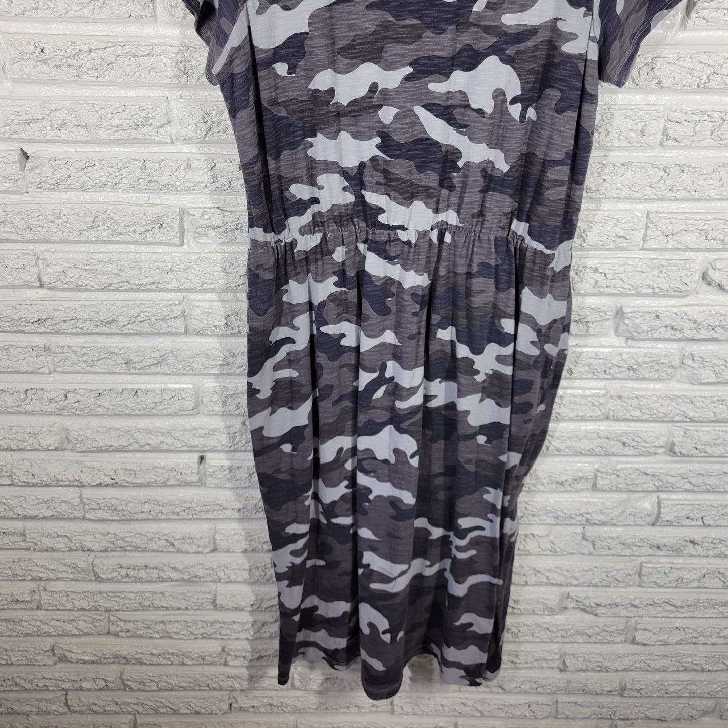 Old Navy XL Gray Camo Midi Dress 100% Cotton Short Sleeve Side Slit Casual