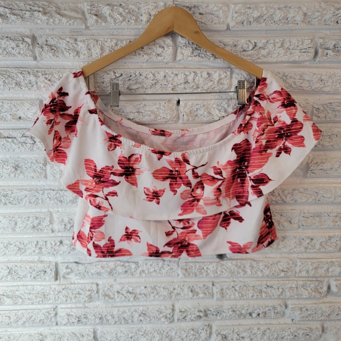 Ashley Stewart Women Top 3X Plus Curvy Girl Crop Pink Red Floral On Off Shoulder