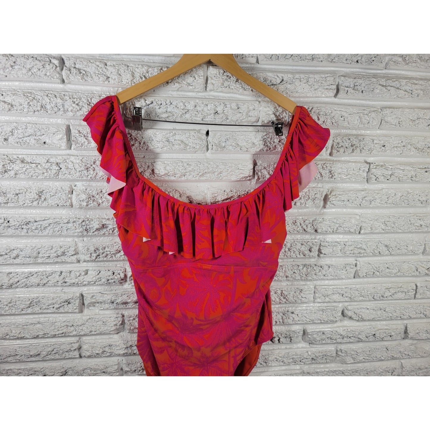 Mynah Womens Swimsuit XXL One Piece Open Back Pink Tropical Ruffle Wide Strap