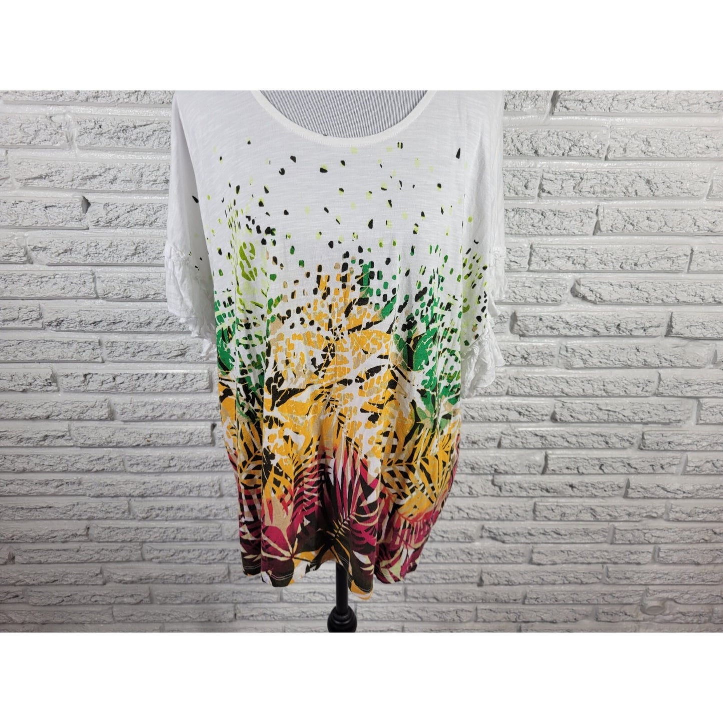 Est 1946 Womens Top 22W 24W Plus Tee Ruffle Sleeve Yellow Floral Cotton Blend