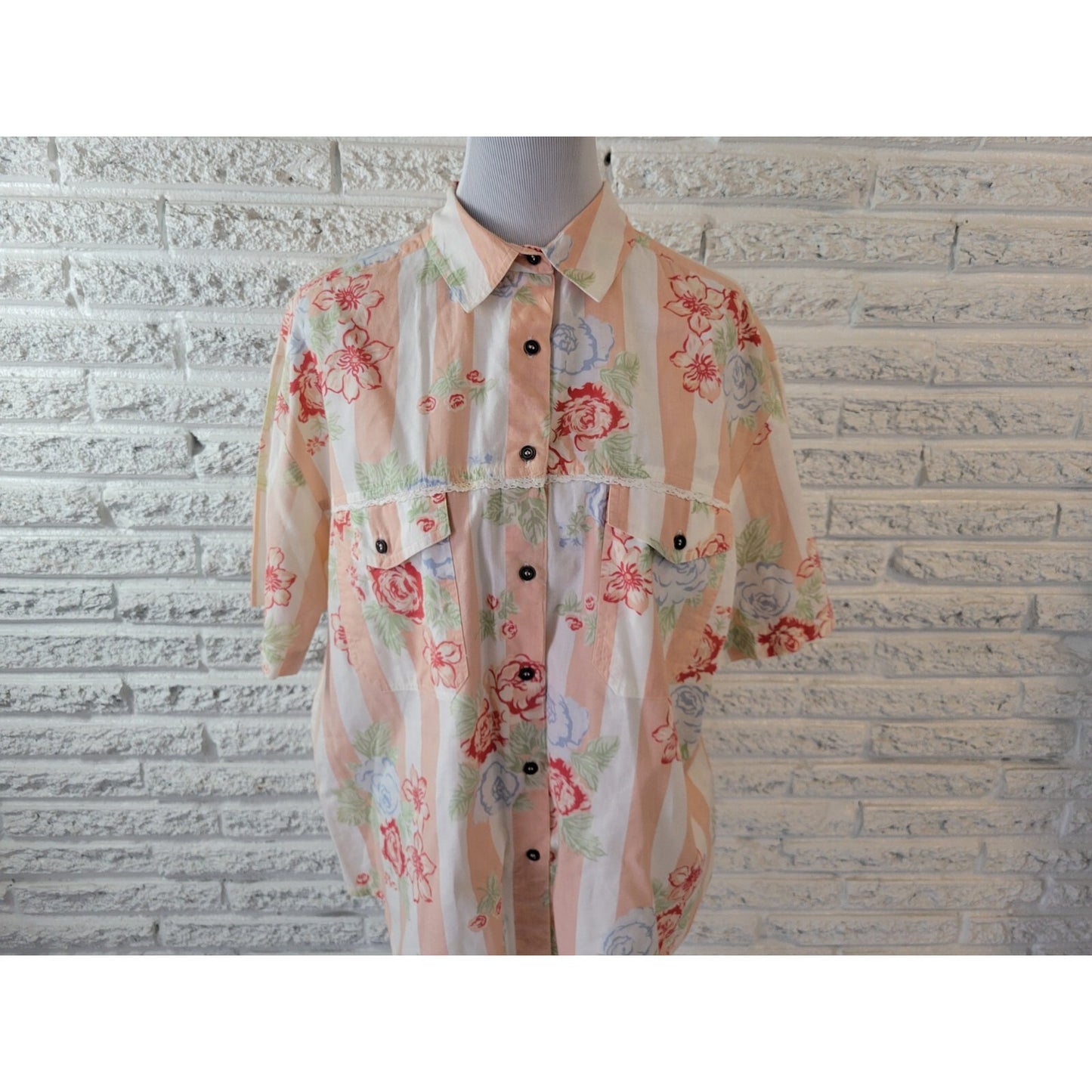 SK Wear Womens Shirt 2X Plus Short Sleeve Button Up Pink Floral Casual Cotton
