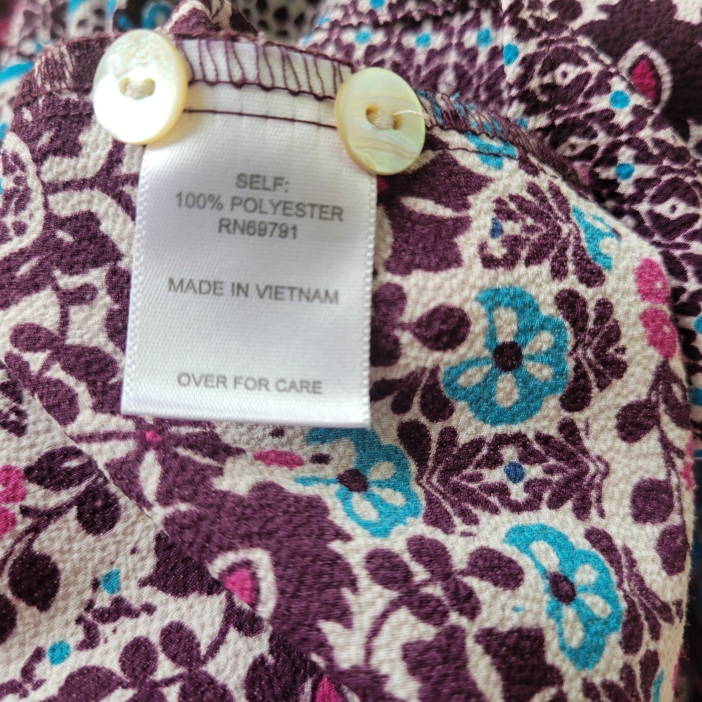 Valerie Stevens Women's XL Top Purple Blue Geometric V-Neck 1/4 Button