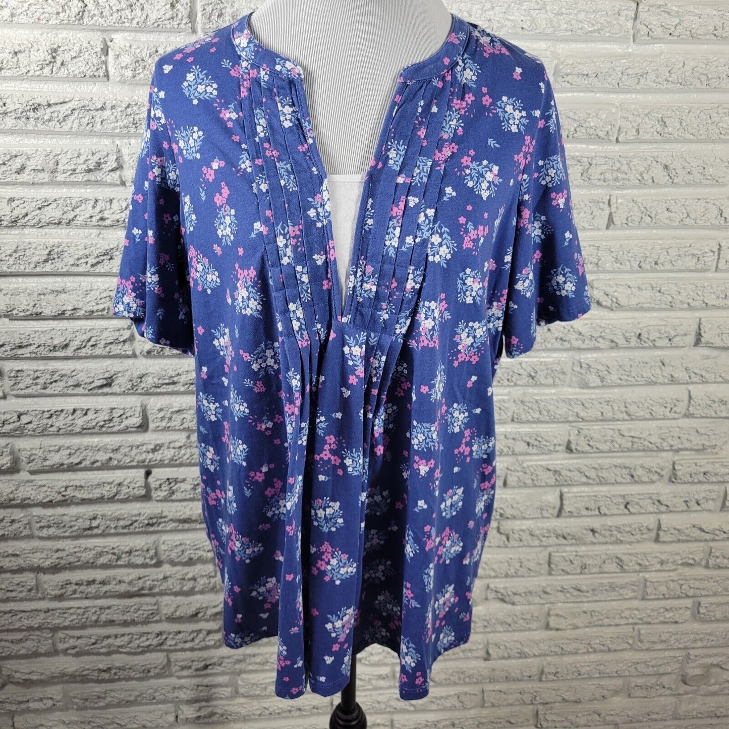 Woman Within Womens Top 18 20 Short Sleeve Blue Pink Floral Pintuck Comfy Casual