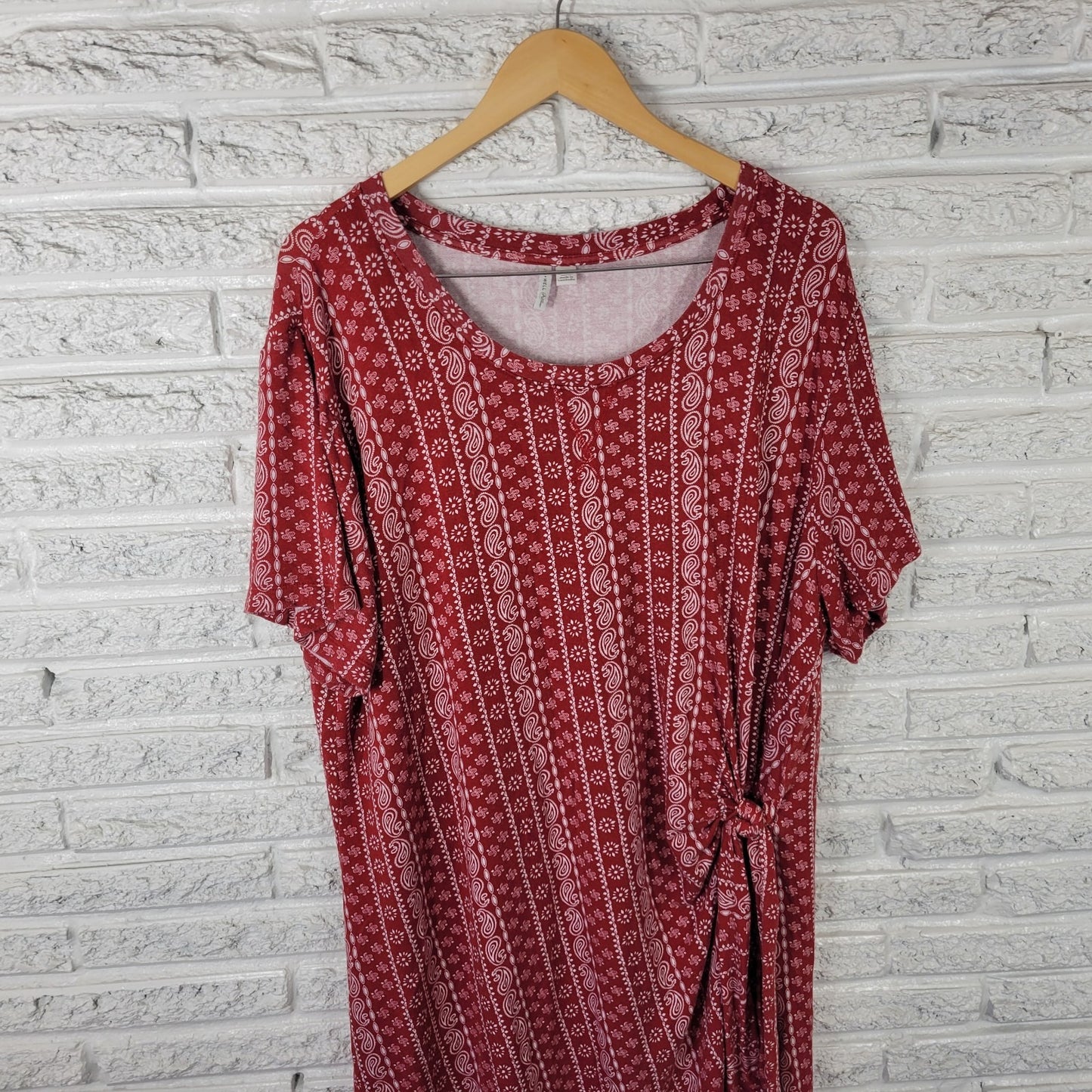 Live Well Active Womens Dress 26W 28W Plus Mini Short Sleeve Red Paisley Comfy