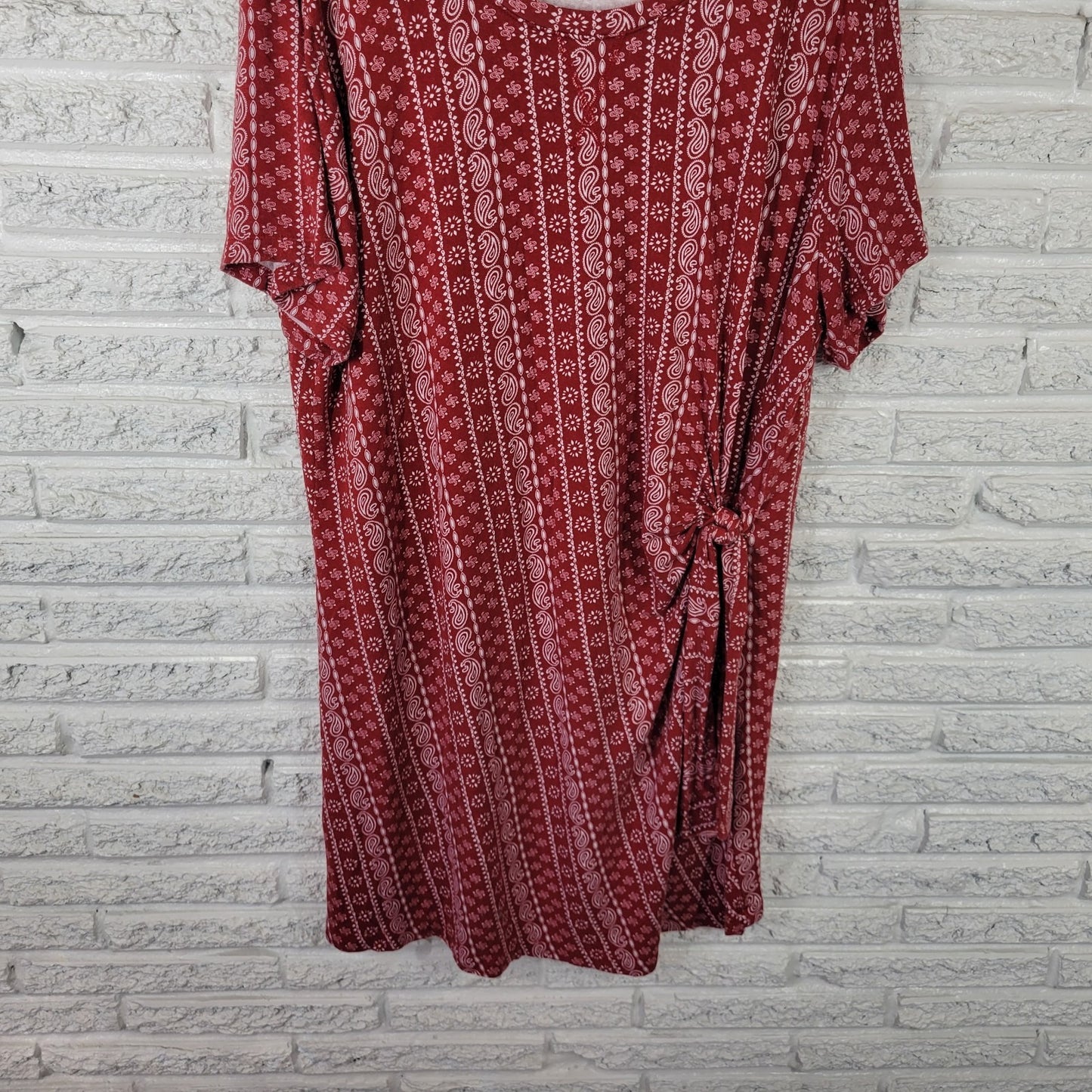 Live Well Active Womens Dress 26W 28W Plus Mini Short Sleeve Red Paisley Comfy