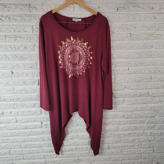 Indigo Thread Womens Top 2X Plus Tee Tunic Shark Bite Burgundy Gold Foil Mandala