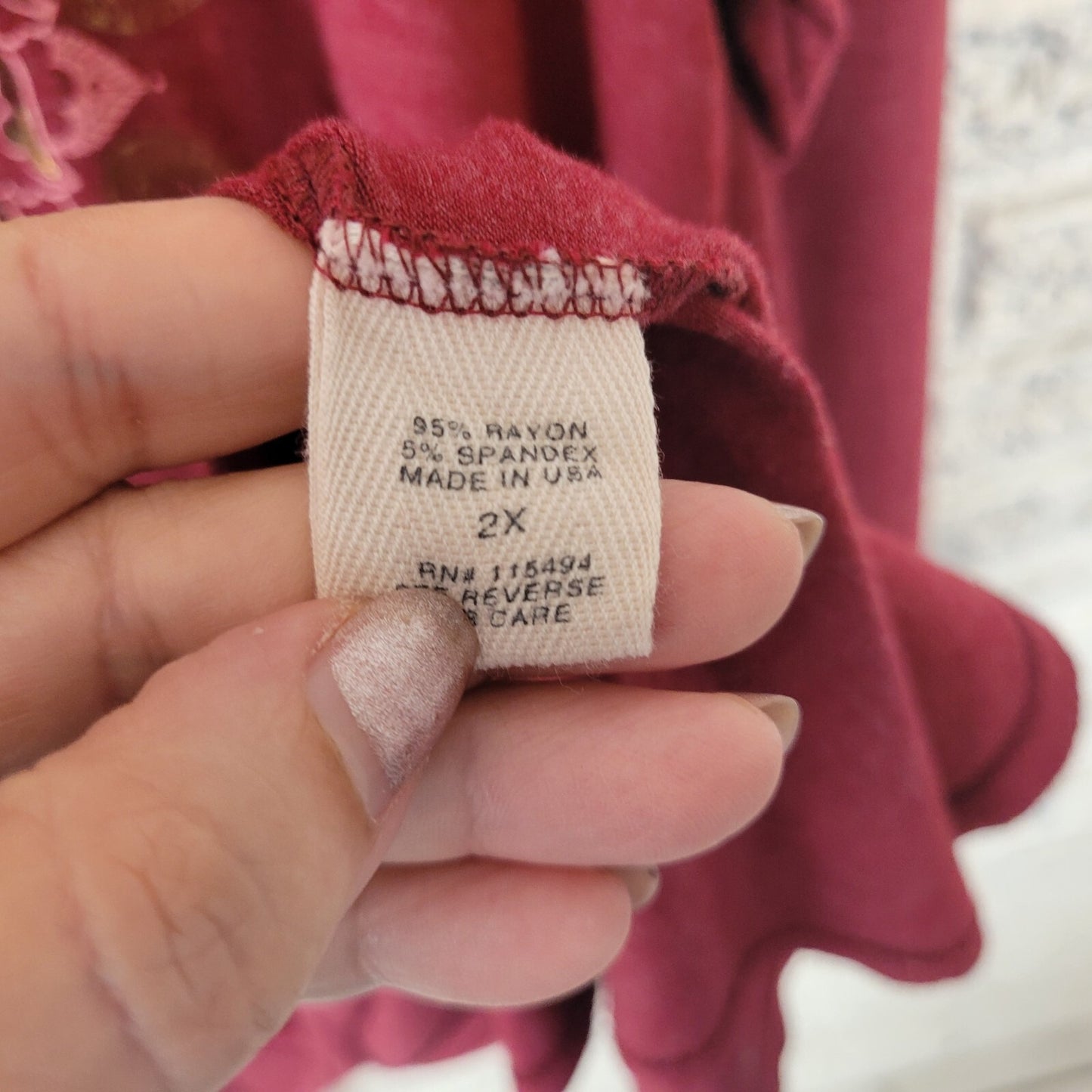 Indigo Thread Womens Top 2X Plus Tee Tunic Shark Bite Burgundy Gold Foil Mandala