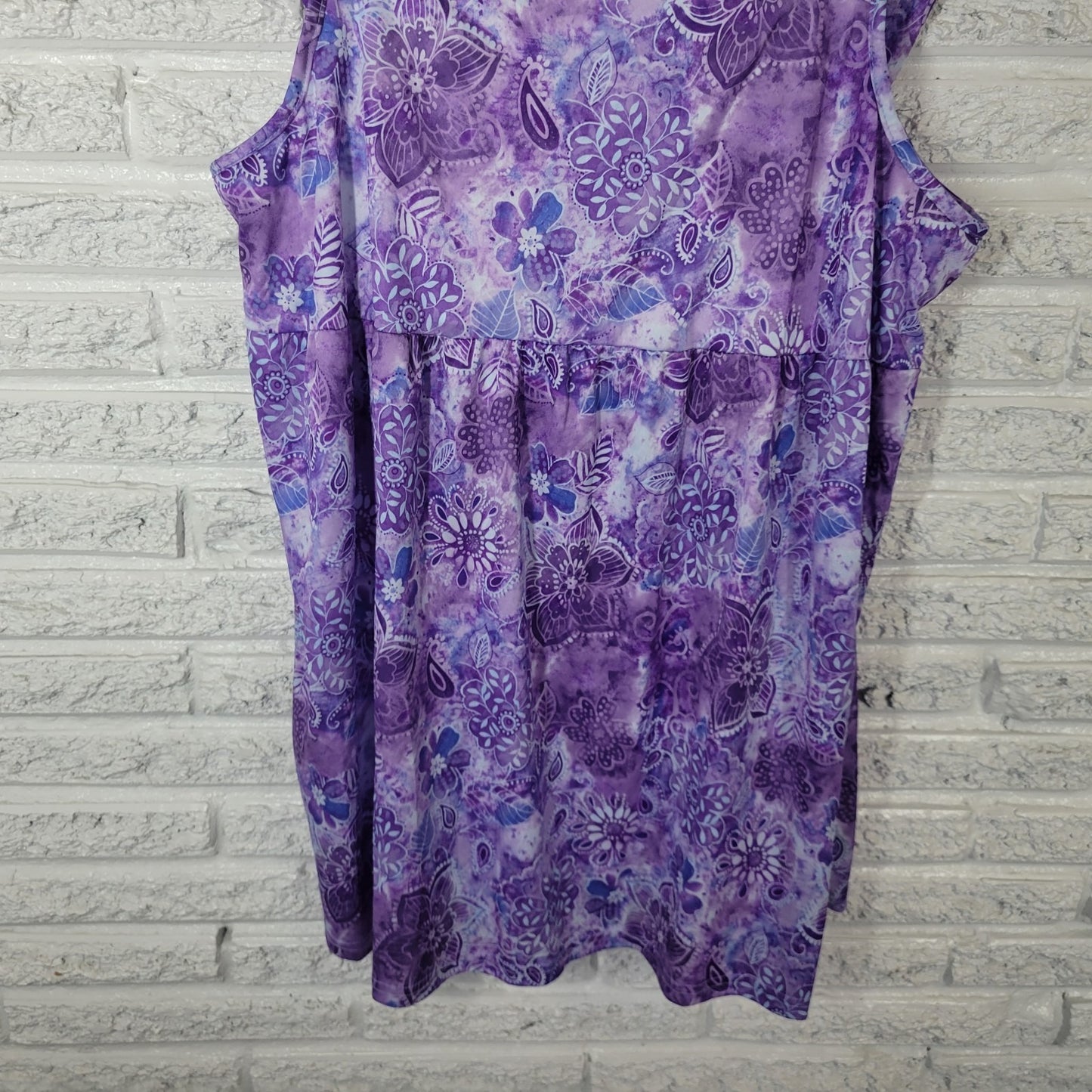CW Classics Womens Top 2X Plus Swing Wide Strap Purple Floral Casual Lightweight