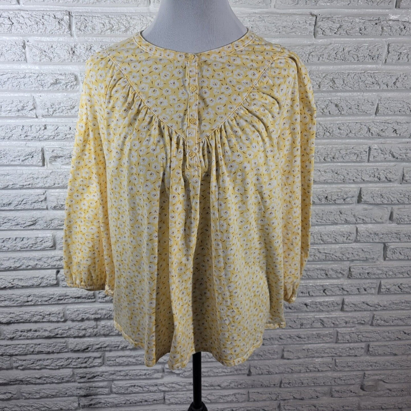 Croft Barrow Womens Top XXL Long Sleeve Yellow Floral Lightweight Quarter Button