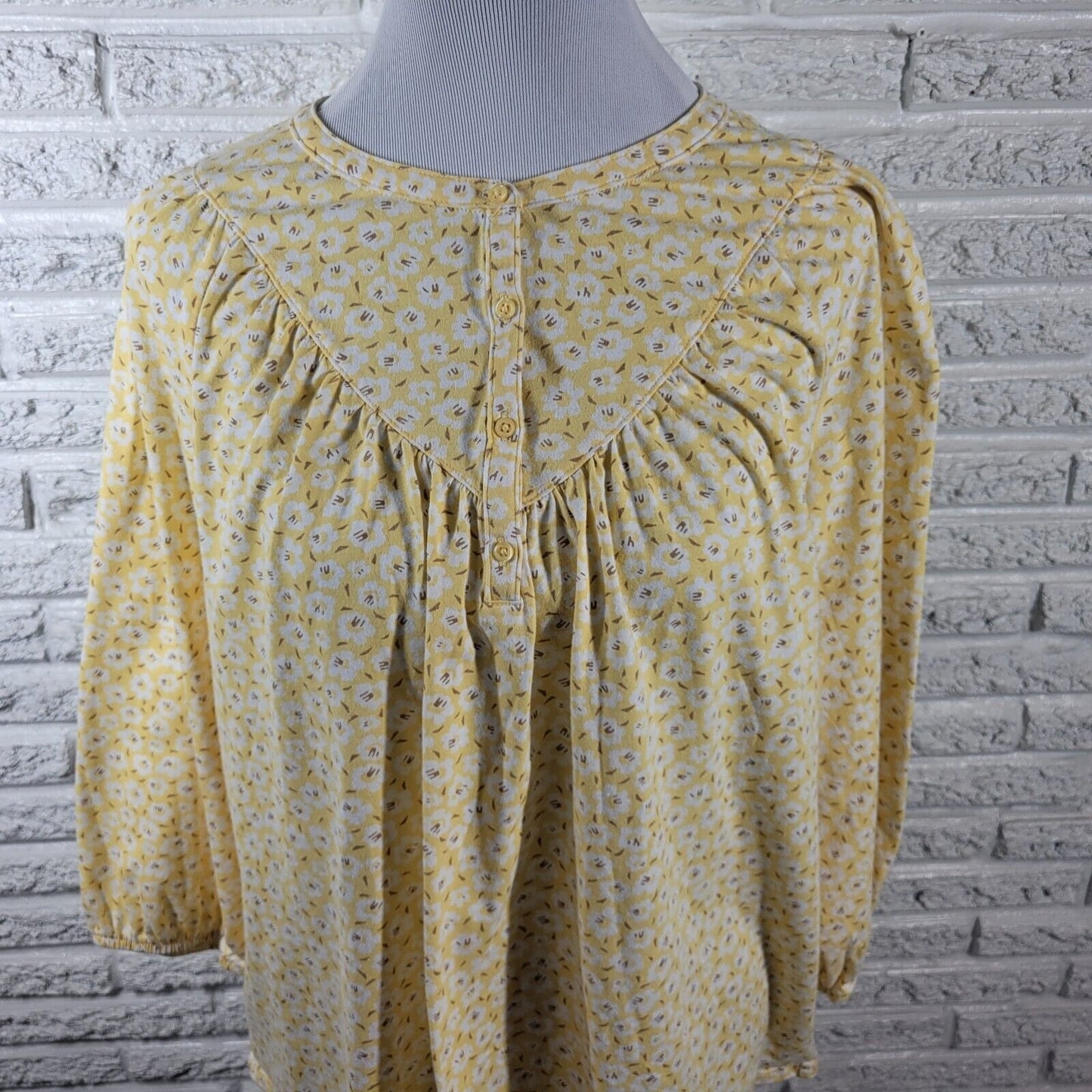 Croft Barrow Womens Top XXL Long Sleeve Yellow Floral Lightweight Quarter Button