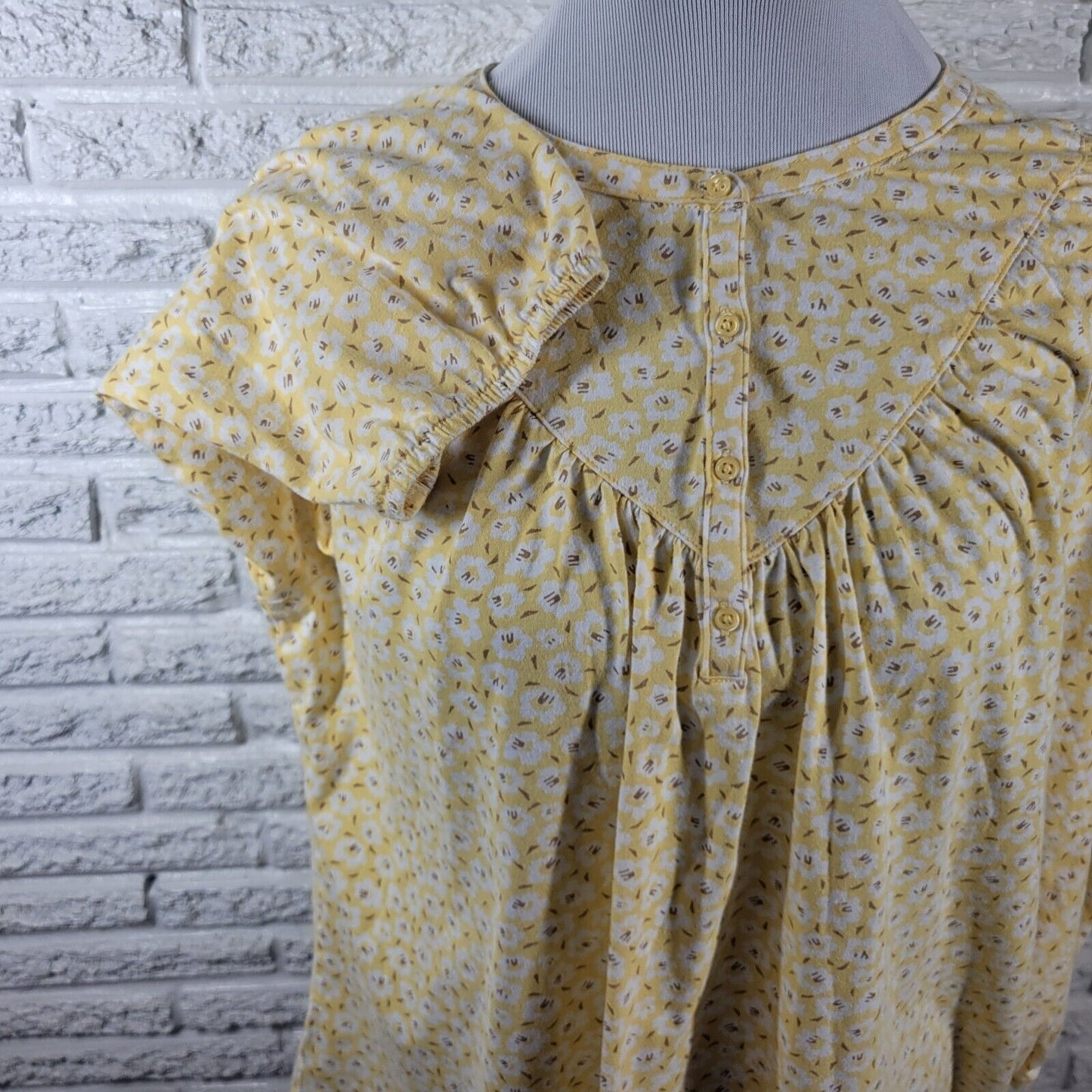 Croft Barrow Womens Top XXL Long Sleeve Yellow Floral Lightweight Quarter Button