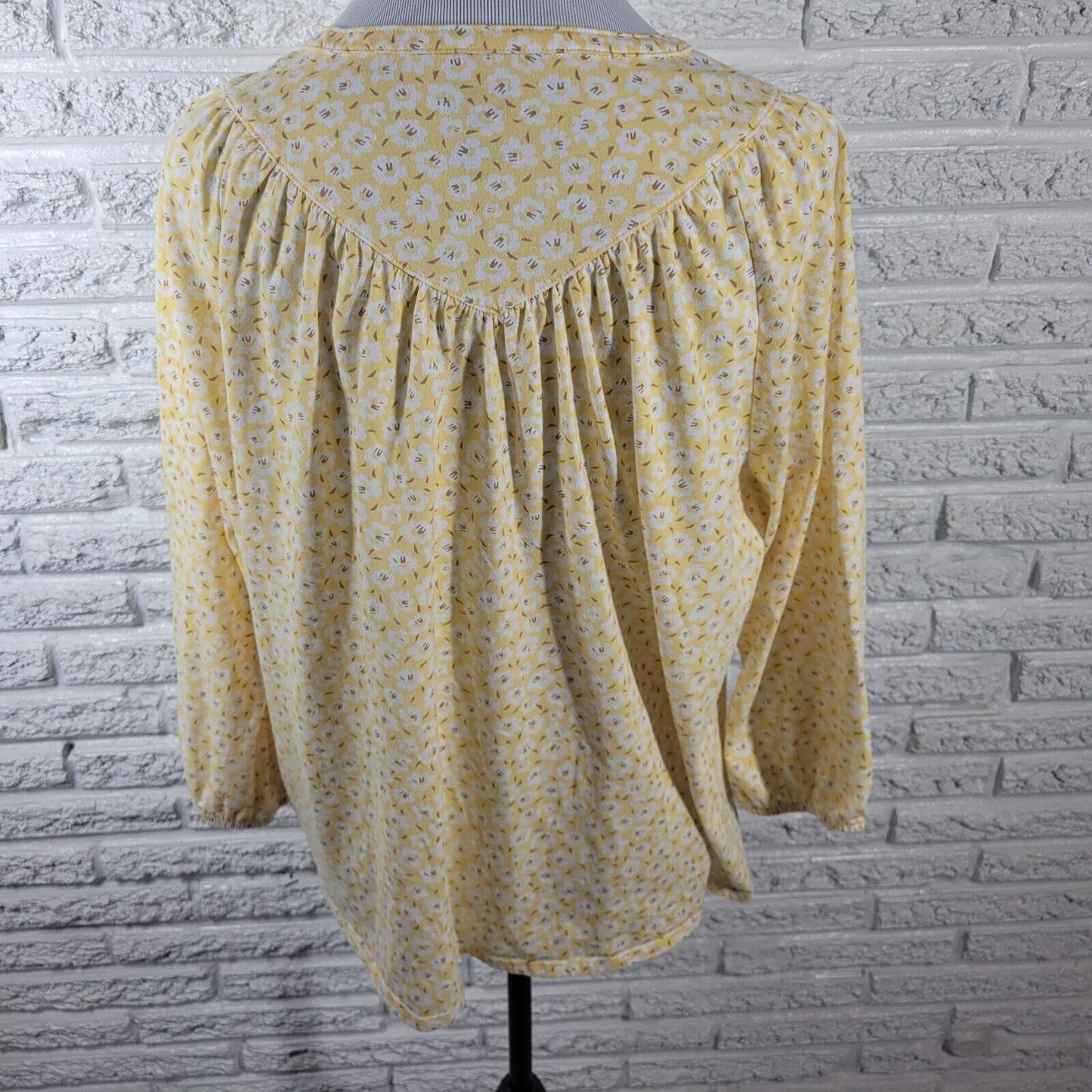 Croft Barrow Womens Top XXL Long Sleeve Yellow Floral Lightweight Quarter Button