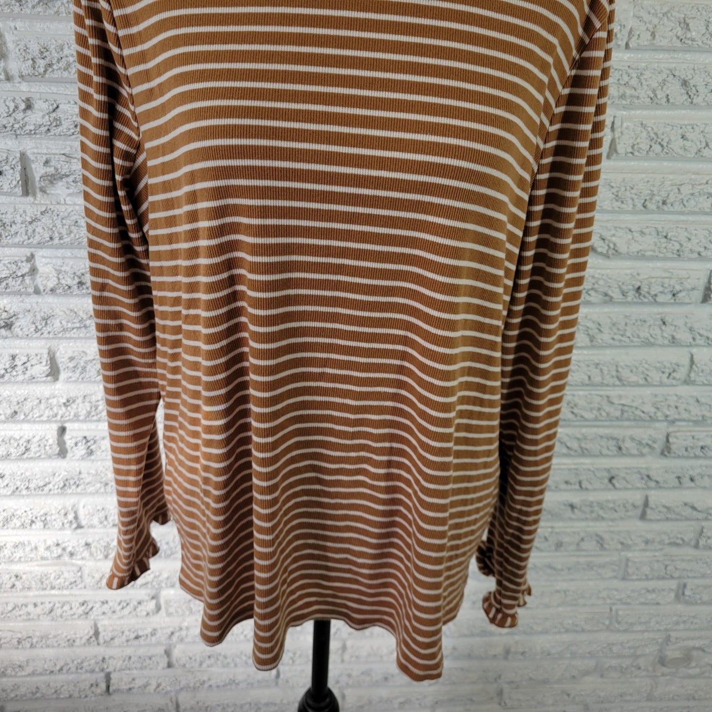 Croft Barrow Womens Top 2X Plus Tan Stripe Frilly Neck Back Keyhole Knit Casual