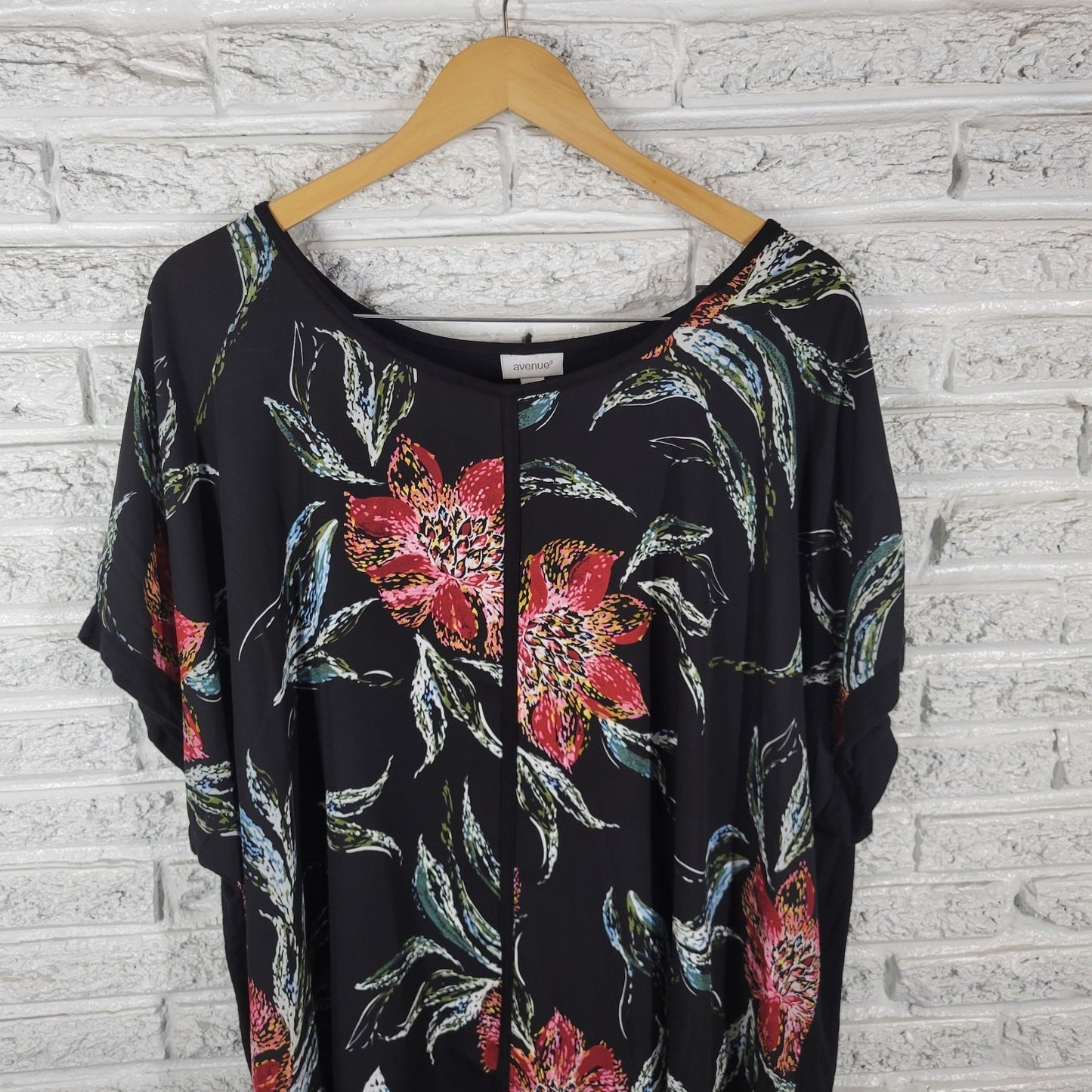 Avenue Women Top 30 32 Plus Tunic Cap Sleeve Black Pink Floral Polyester Office