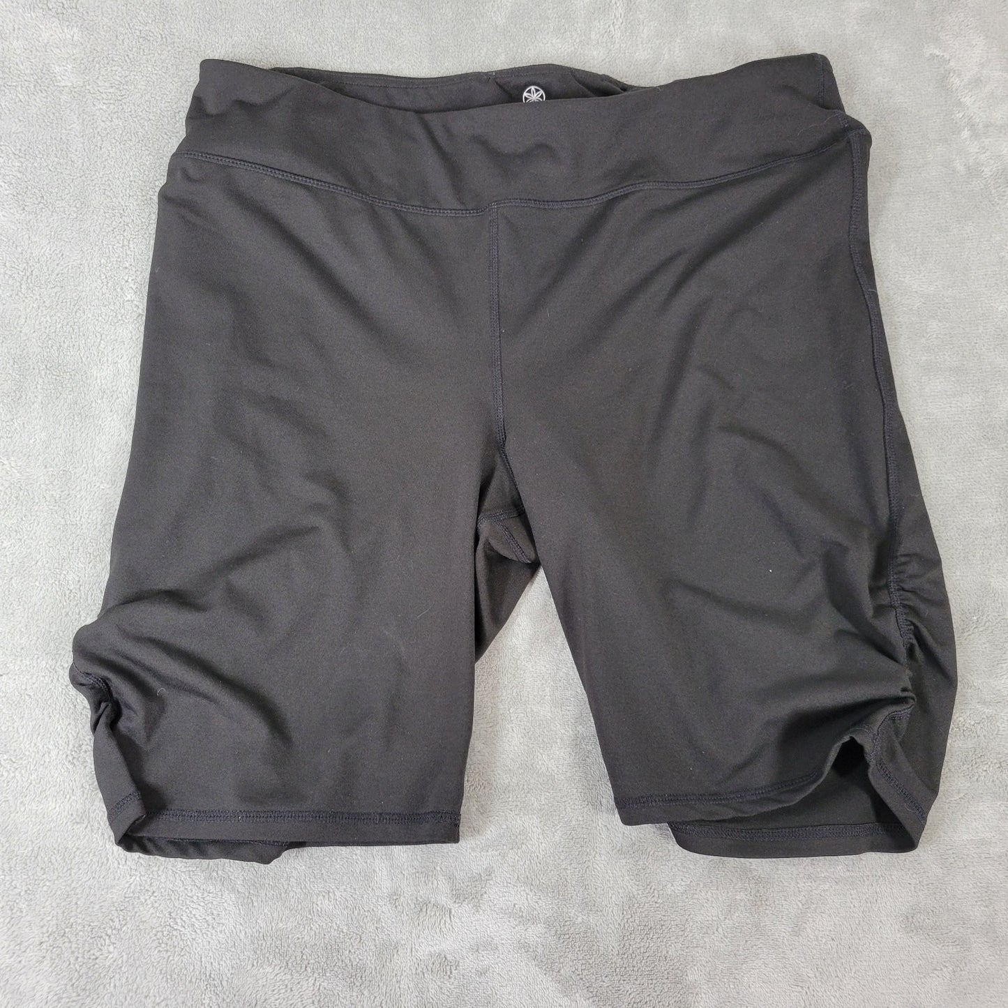 Gaiam Womens Shorts XXL Plus Pull On Biker Activewear Black Comfy Exercise