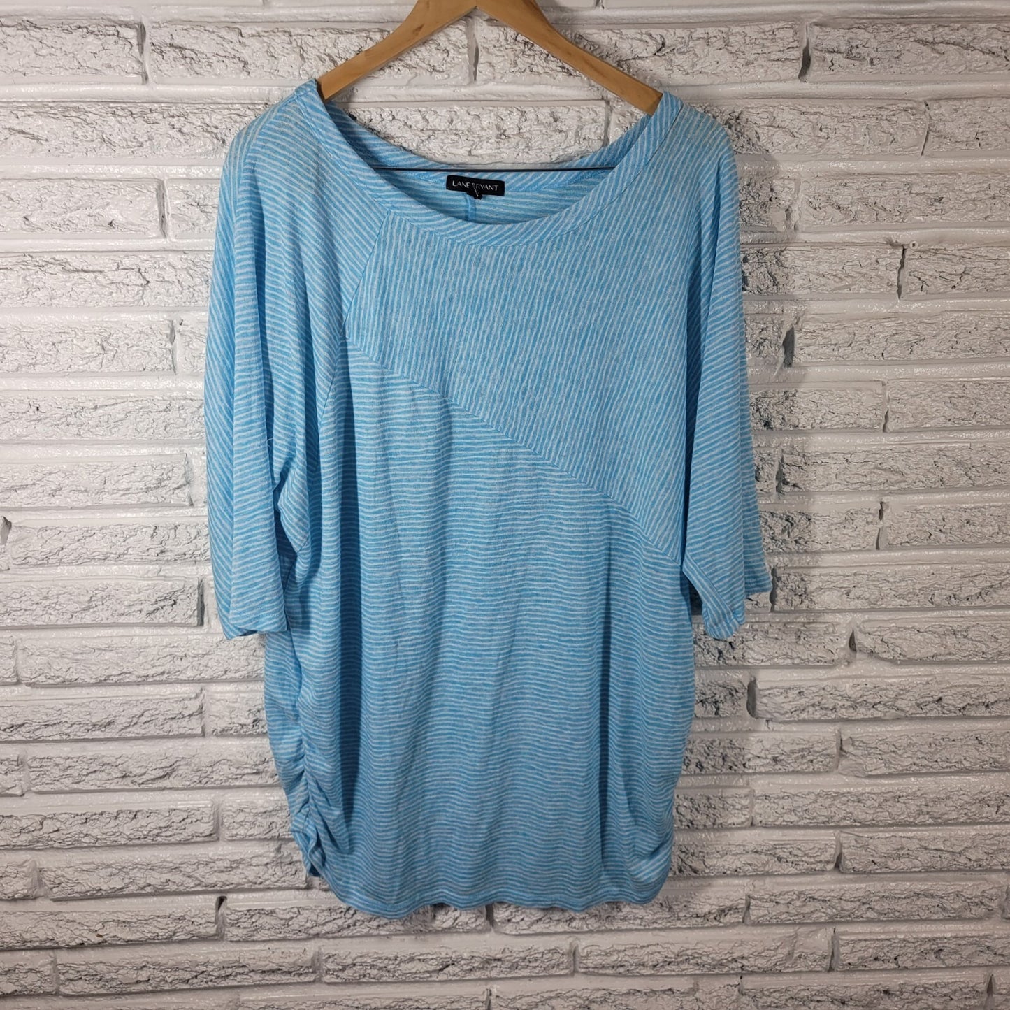 Lane Bryant Womens Top 22 24 Plus Tee Blue White Stripe Lightweight Comfy Casual