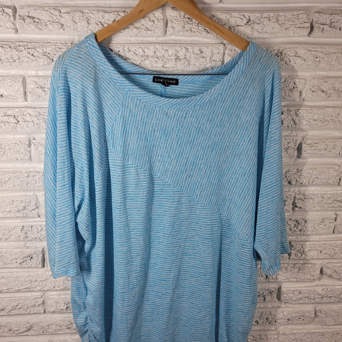 Lane Bryant Womens Top 22 24 Plus Tee Blue White Stripe Lightweight Comfy Casual