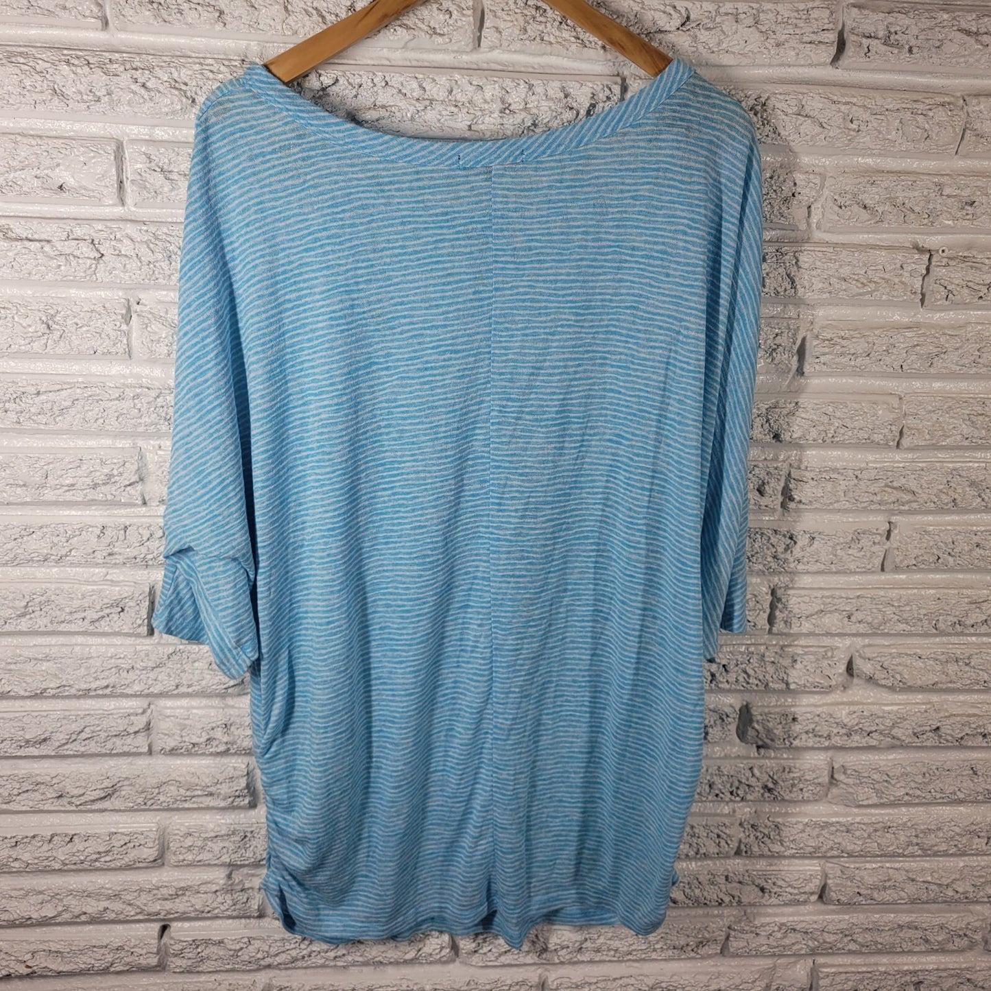 Lane Bryant Womens Top 22 24 Plus Tee Blue White Stripe Lightweight Comfy Casual