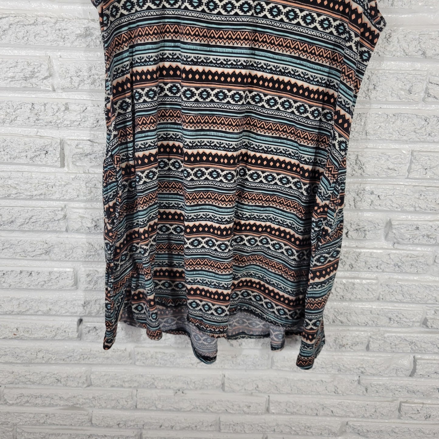 Bobbie Brooks Women Top 1X Plus Tunic Black Geometric Pockets Lattice Neck Comfy