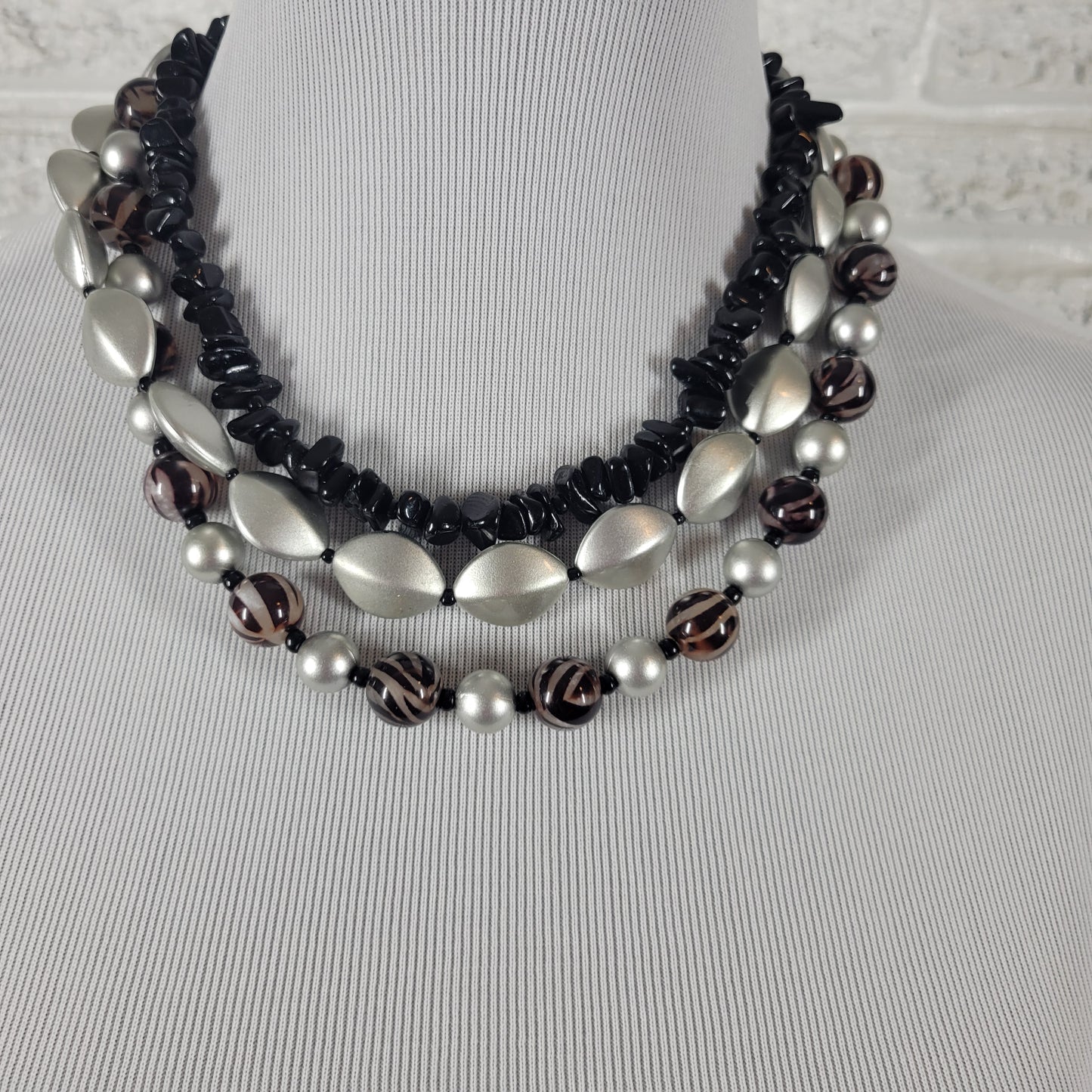 Chico's 3 Strand Statement Necklace Black Silver Onyx Style Bead Chunky N33E