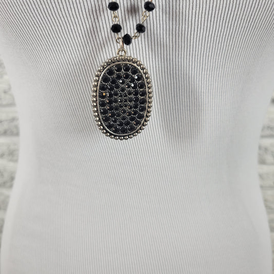 Vintage Black Crystal Beaded Statement Necklace Oval Rhinestone Pendant N28E
