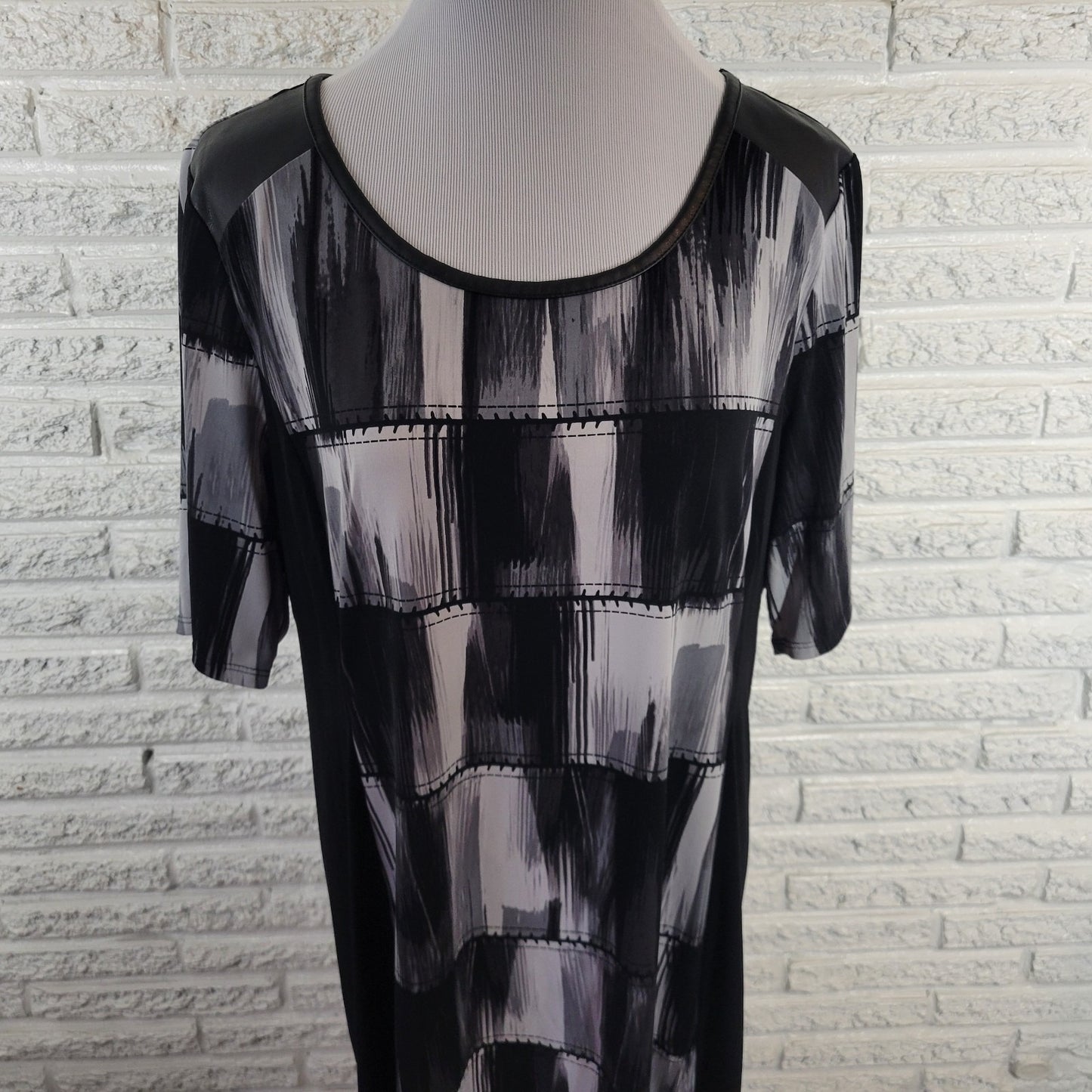 Style & Co XL Top Womens Black Gray Watercolor Tunic T-Shirt Short Sleeve