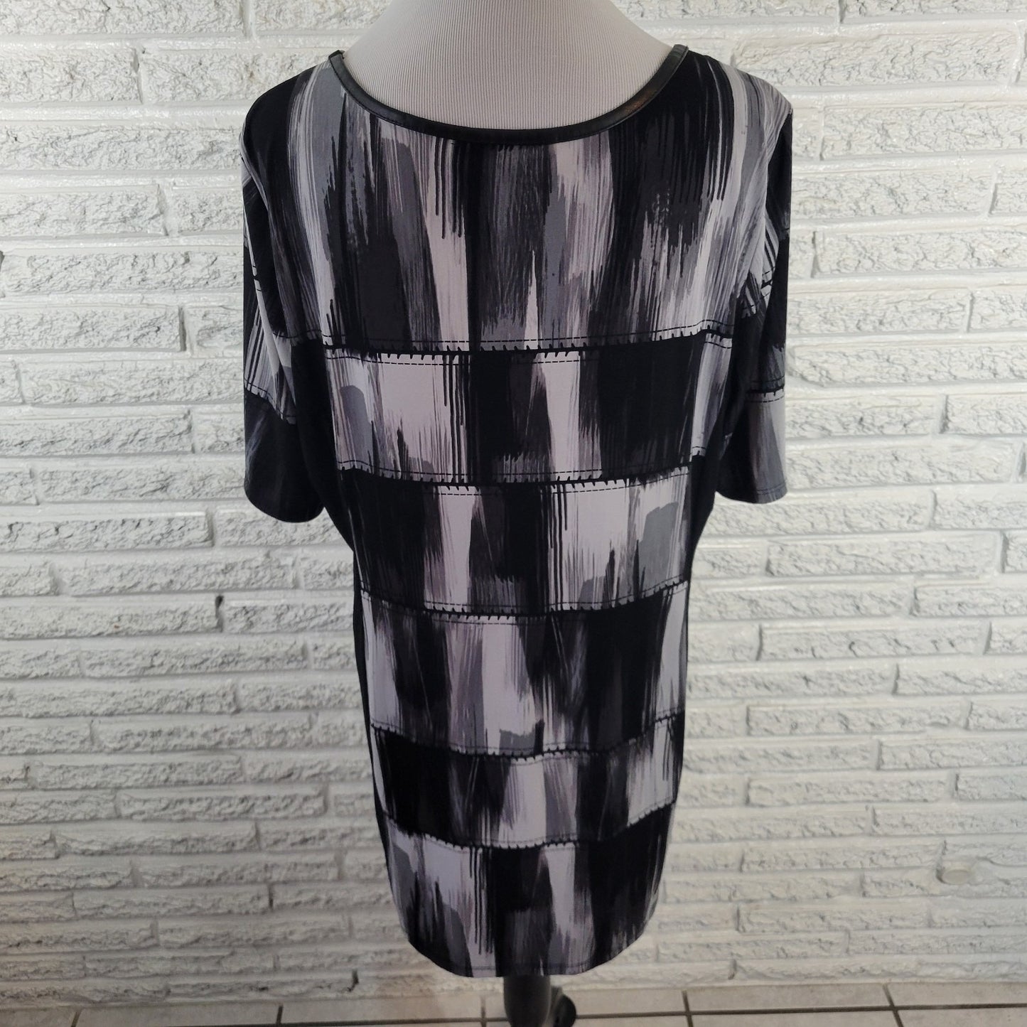 Style & Co XL Top Womens Black Gray Watercolor Tunic T-Shirt Short Sleeve