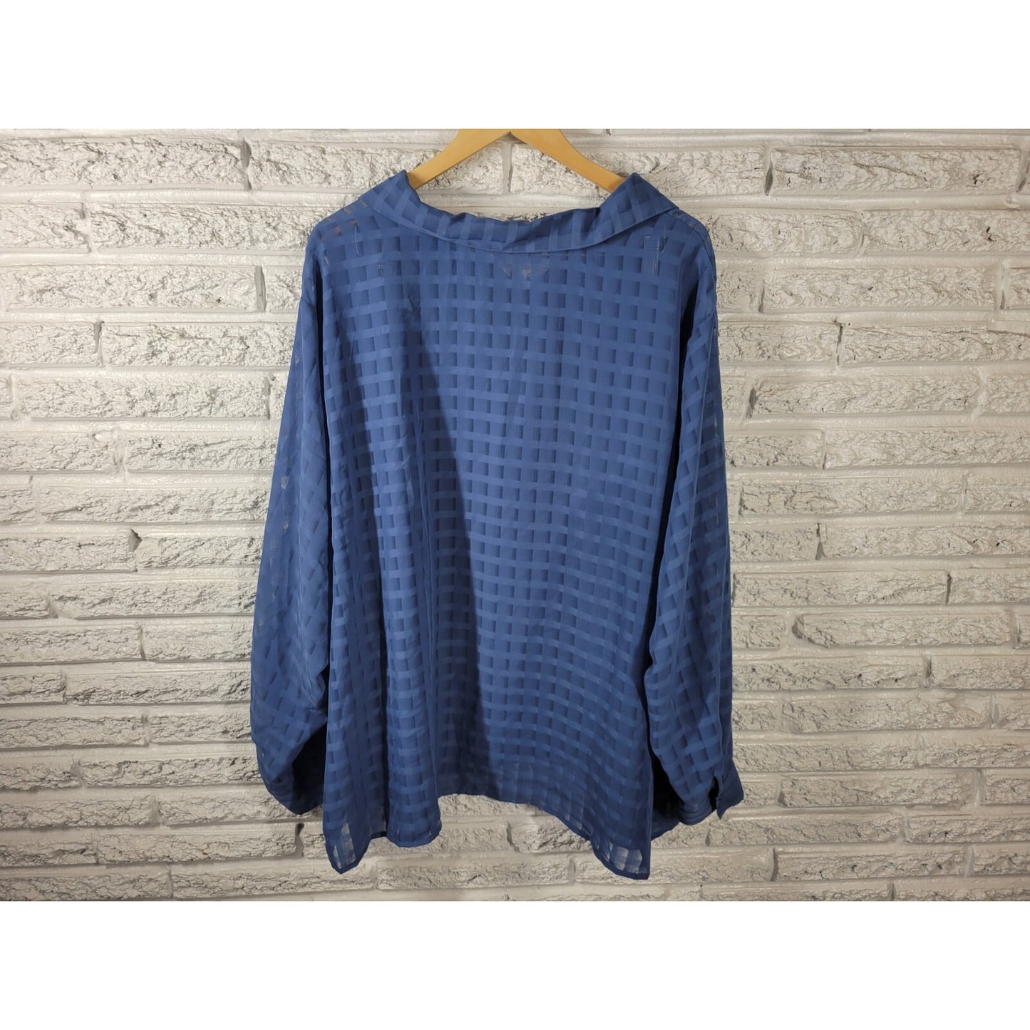 Maggie Barnes Womens Top 32W Plus Long Sleeve Blue Button Lightweight Sheer