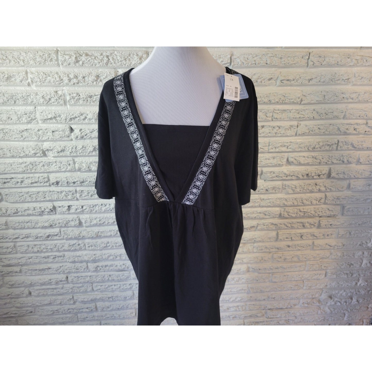 Liz & Me Womens Top 1X Plus Short Sleeve Embroidered Black Casual Stretch Basic