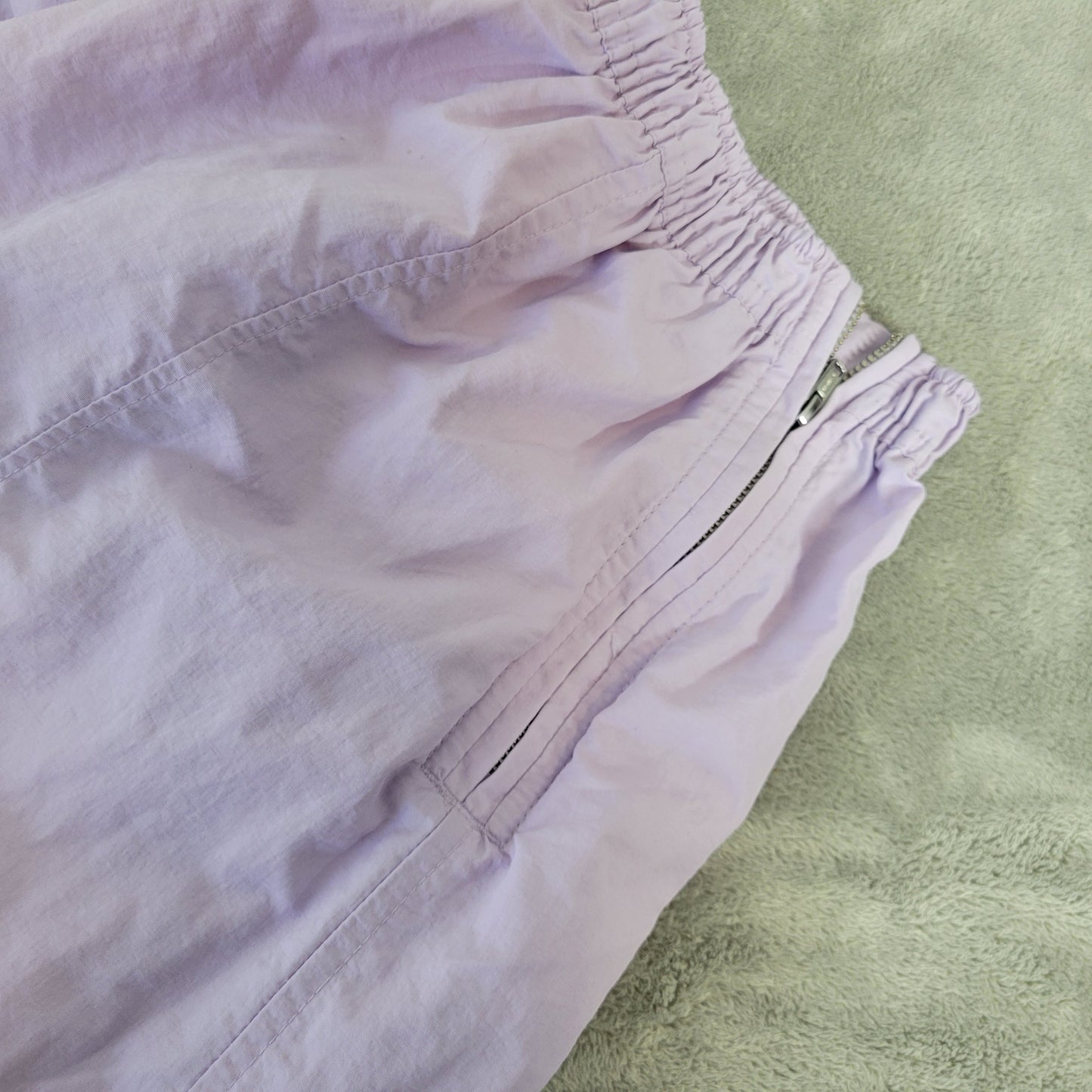 Old Navy XXL Lavender Nylon Cargo Jogger Pants Drawstring Pockets PUR32E