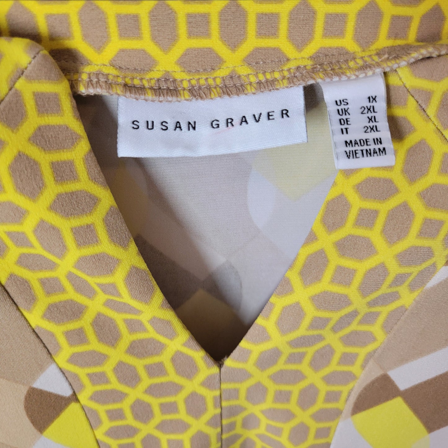 Susan Graver 1X Plus Yellow Tan Geometric V-Neck 3/4 Sleeve Dress GEO232E