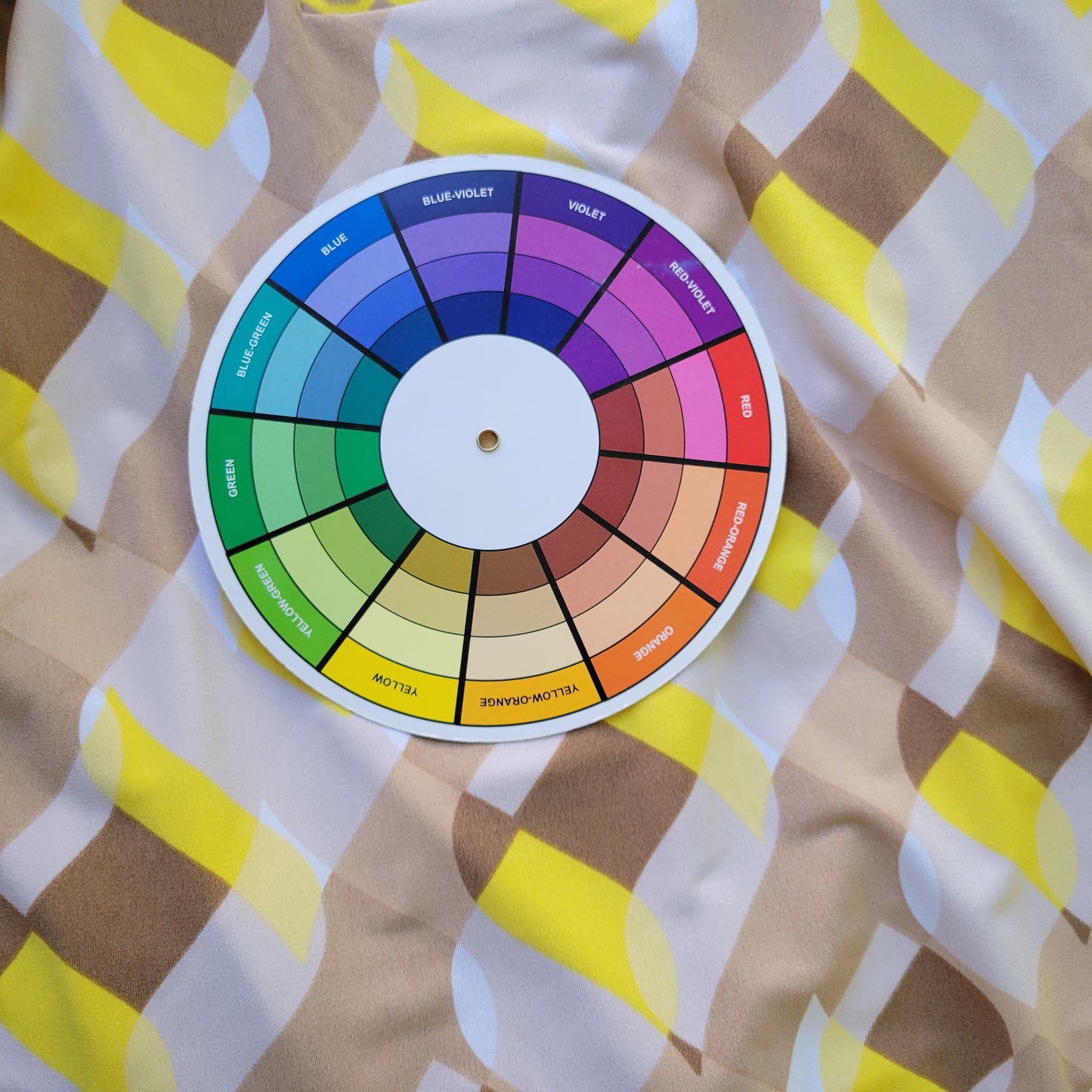 Susan Graver 1X Plus Yellow Tan Geometric V-Neck 3/4 Sleeve Dress GEO232E