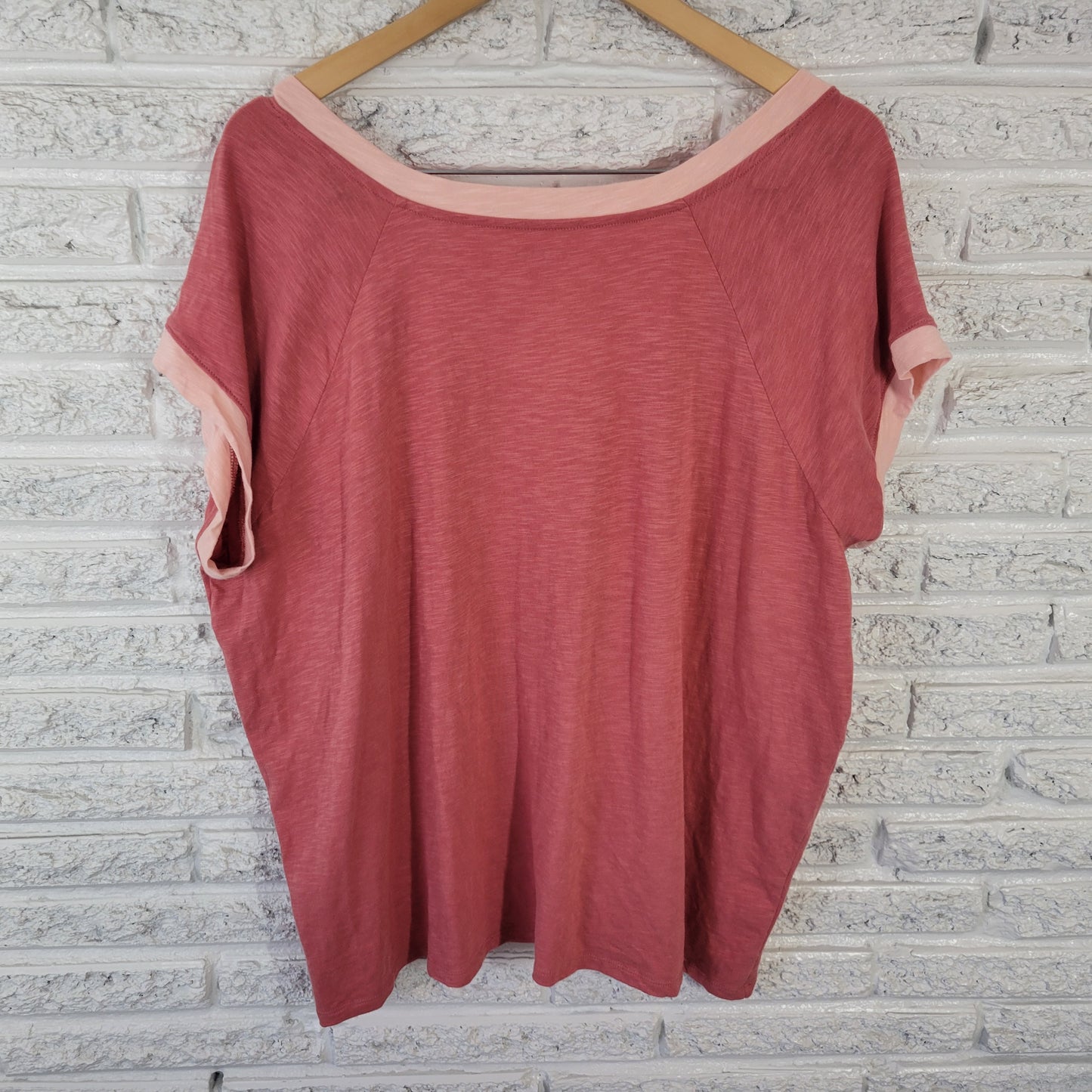 Torrid T-Shirt 3X Plus Size Pink V-Neck Short Sleeve Cotton Blend Tee PIN5E