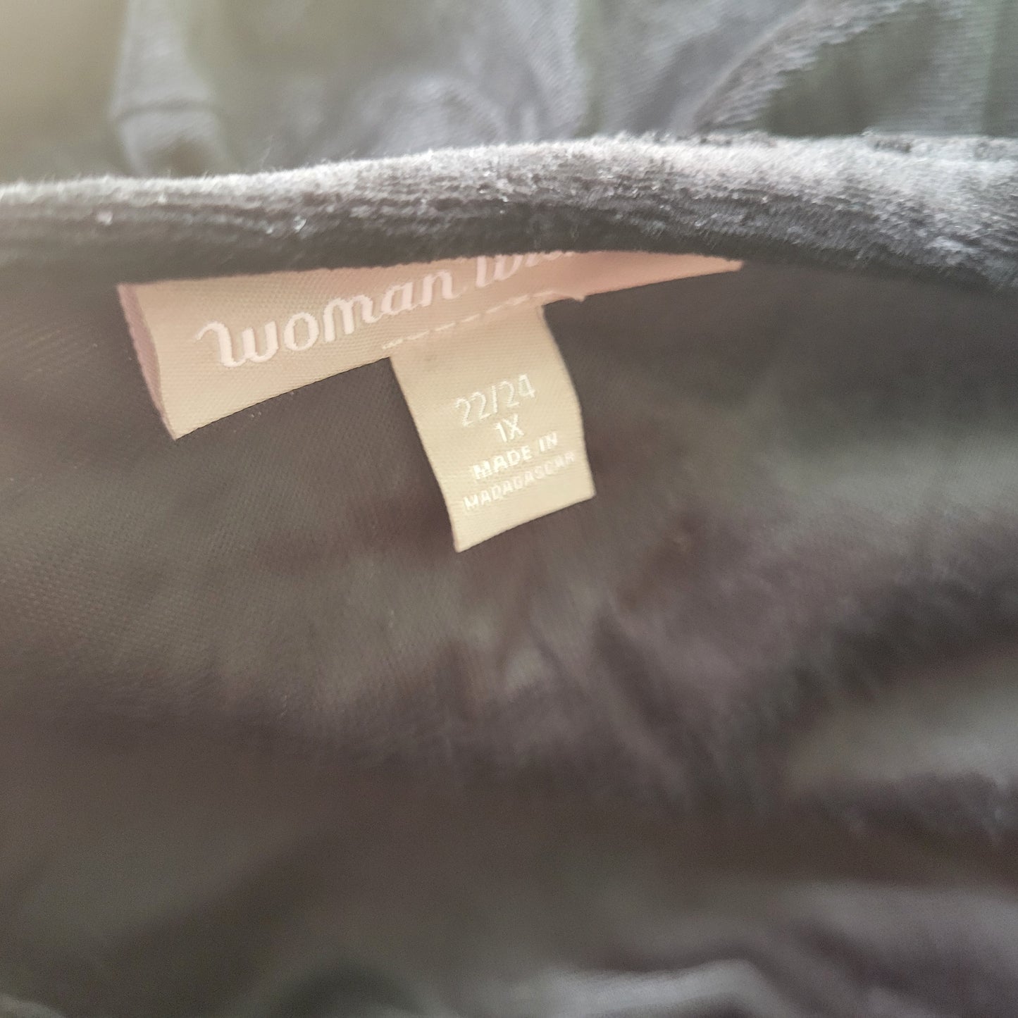 Woman Within 1X Velour Sweatshirt Black Pullover Long Sleeve Crew Neck BLA12E