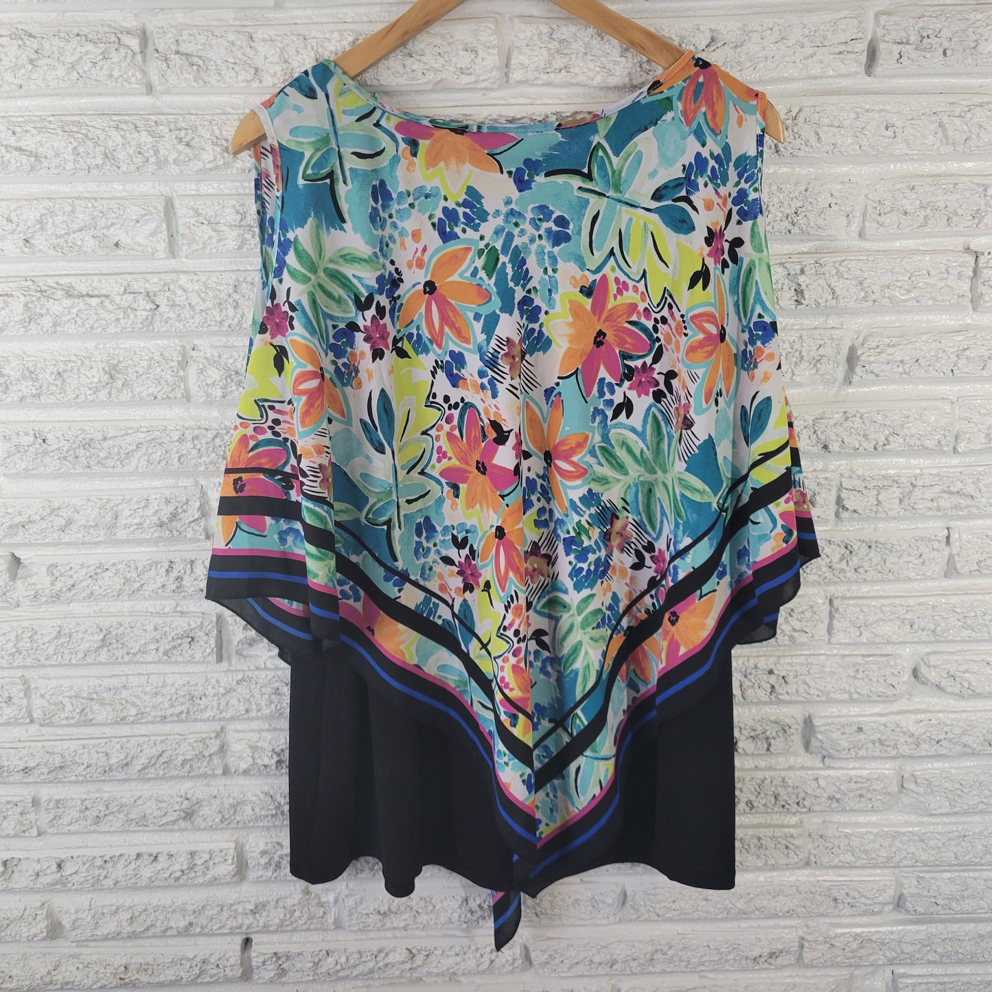 Slim Factor Investments 2X Blue Orange Yellow Floral Cold Shoulder Top FLO75E