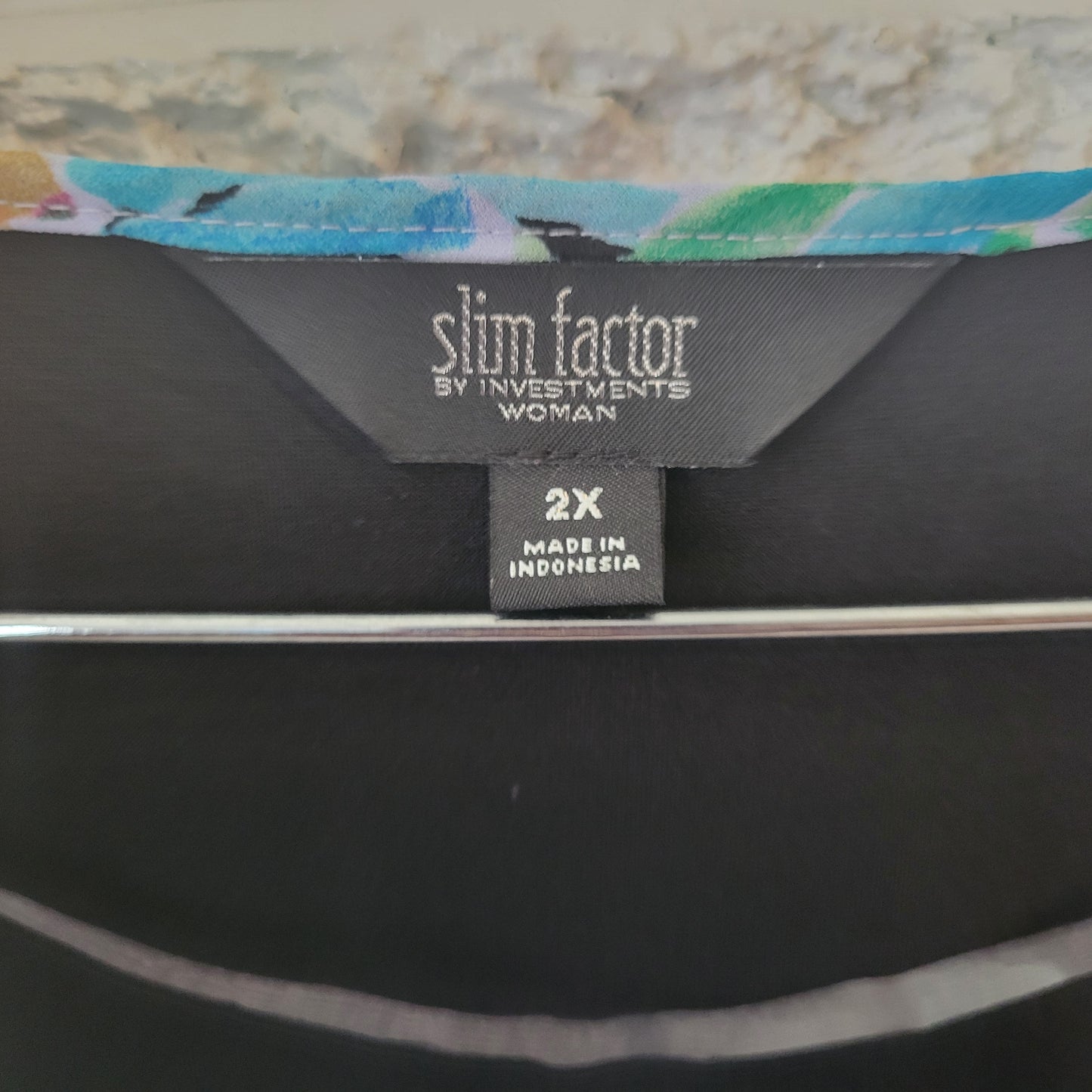 Slim Factor Investments 2X Blue Orange Yellow Floral Cold Shoulder Top FLO75E