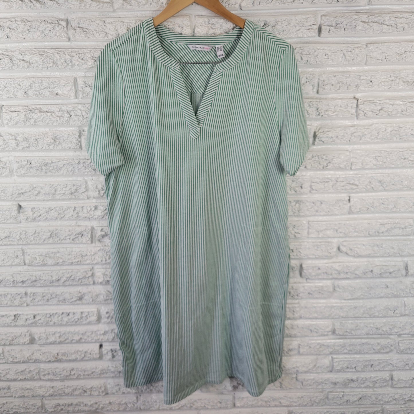 Isaac Mizrahi Live 1X Green Stripe Short Sleeve Pockets Swim Coverup STR62E