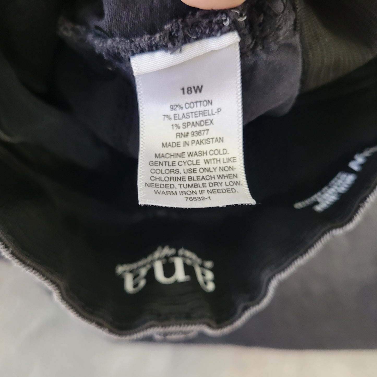 Ana a.n.a Women's 18W Black Mid Rise Skinny Jeans Cotton Blend Stretch SKI4E