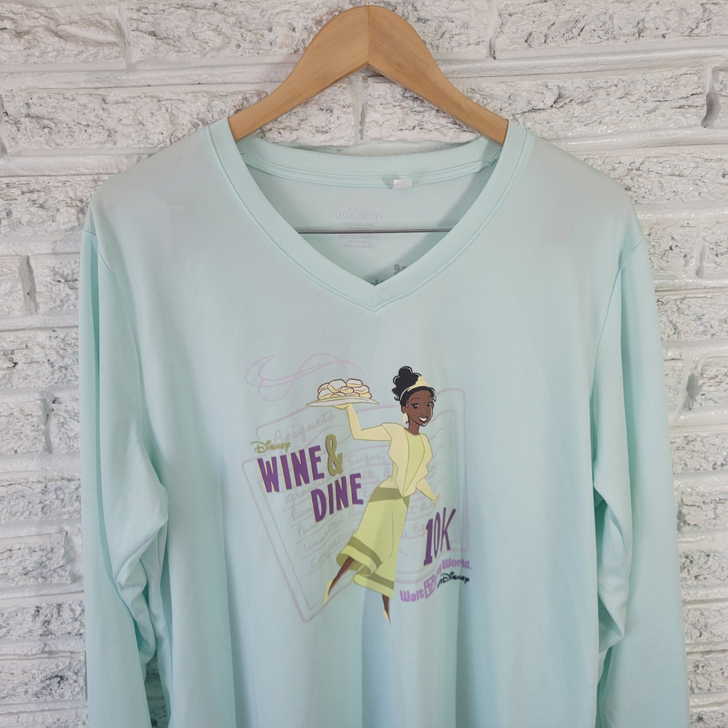 Run Disney Women's 2XL Wine & Dine 10K V-Neck Long Sleeve Blue BLU286E