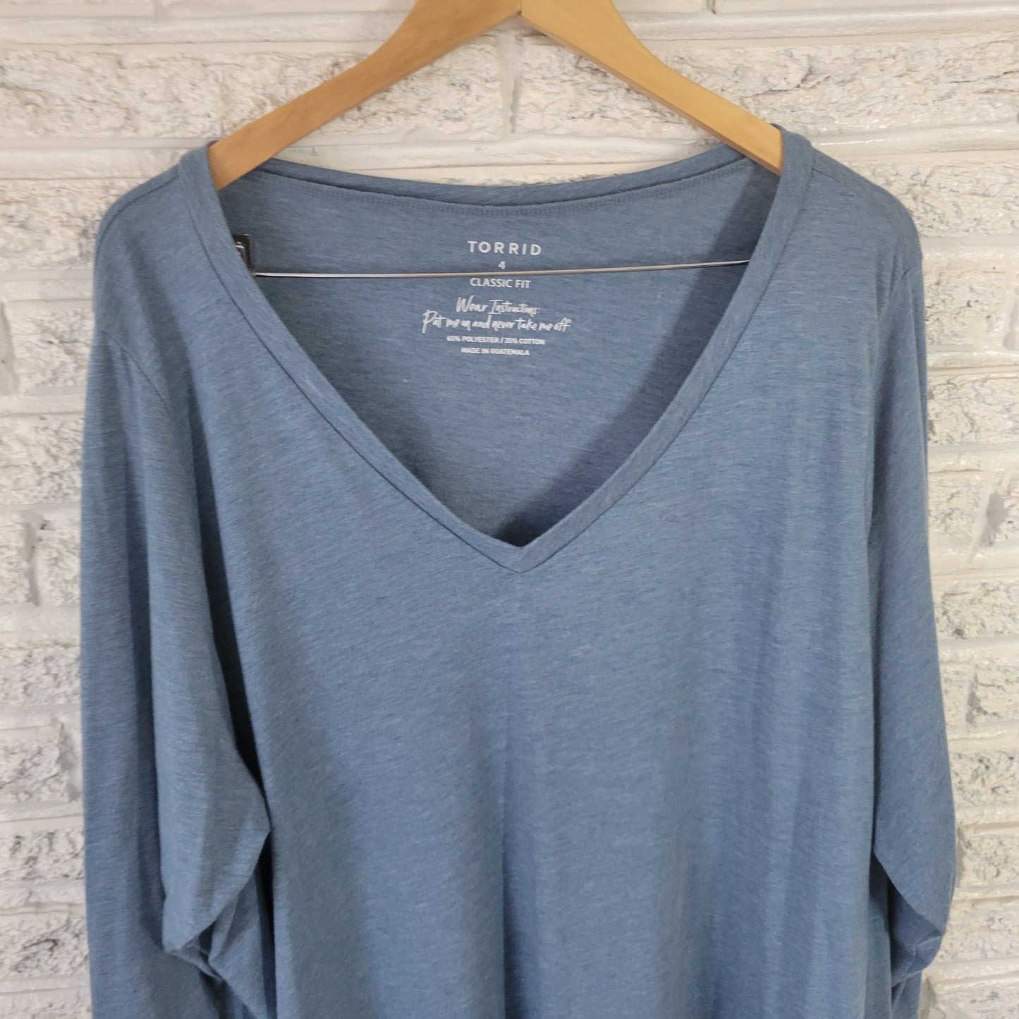 Torrid Women's 4X Classic Fit Blue V-Neck T-Shirt Long Sleeve BLU266E