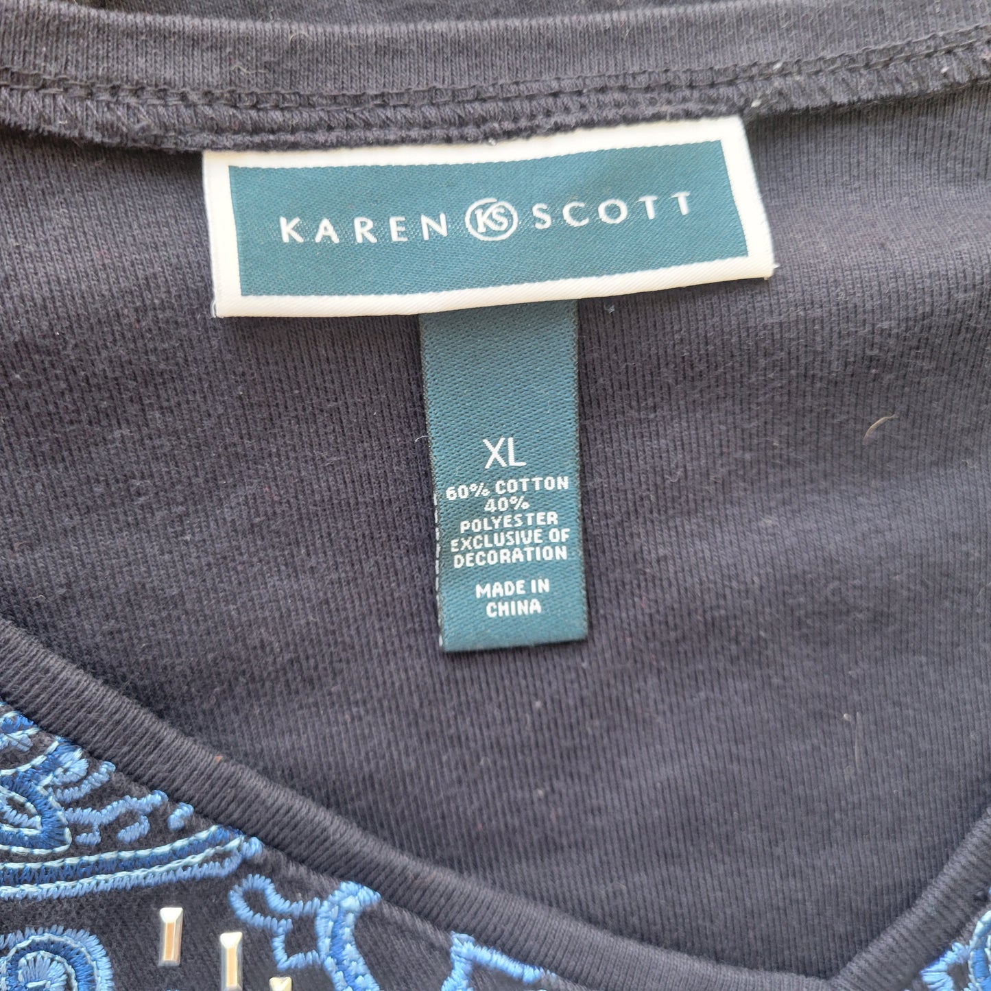 Karen Scott Women's XL Blue V-Neck Top Studded Embroidered 3/4 Sleeve BLU261E