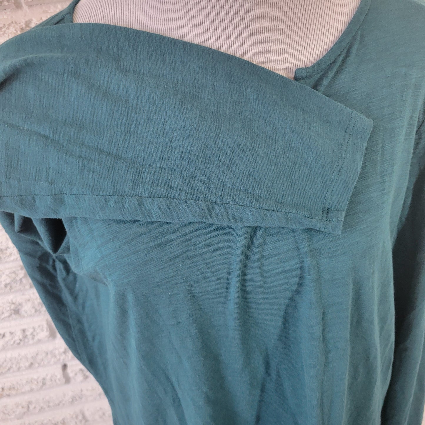 Belle Kim Gravel Women's XL Green V-Neck Top Long Sleeve Keyhole Blouse GRE25E