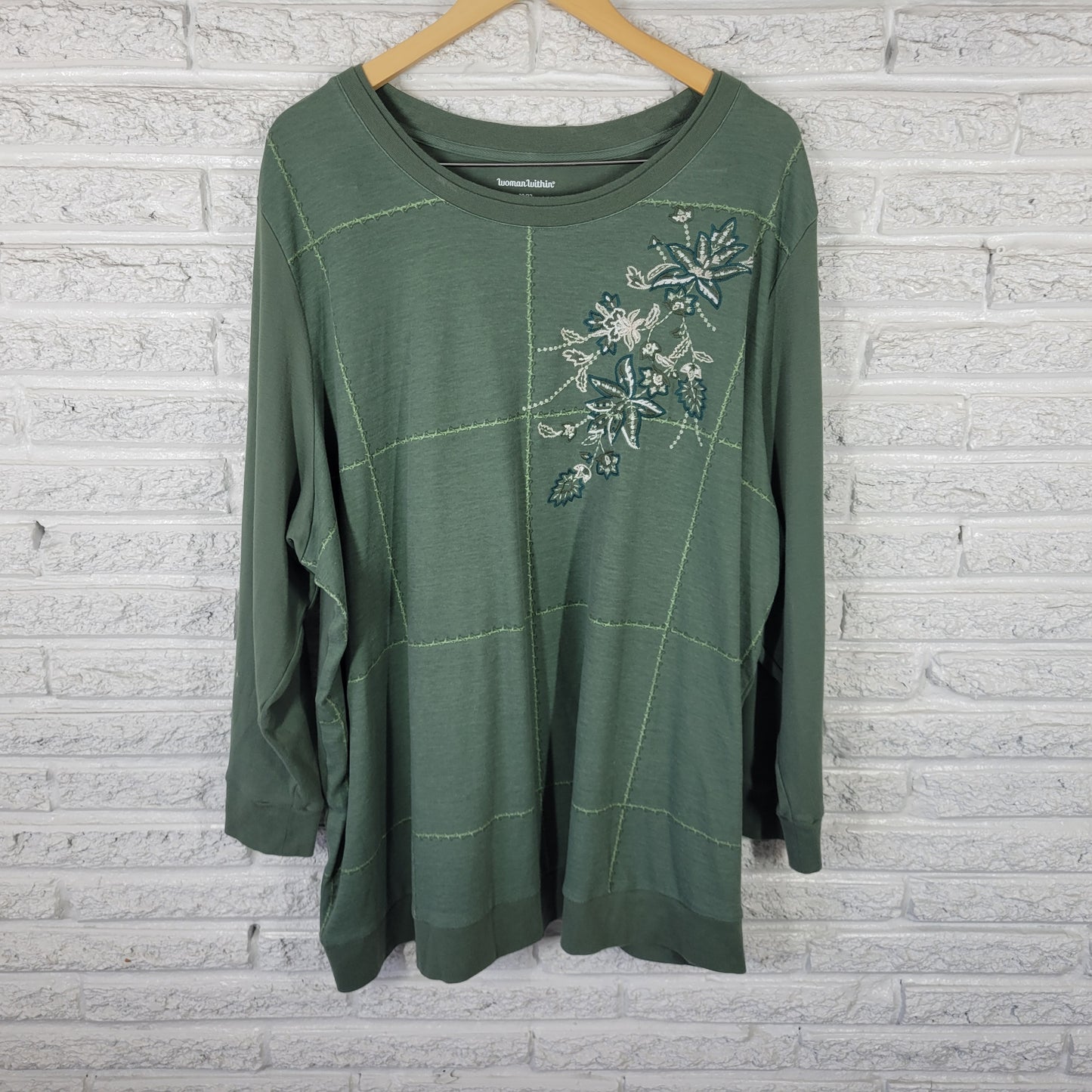 Woman Within 3X Plus Size Sweatshirt Green Floral Embroidered Crew Neck GRE51E