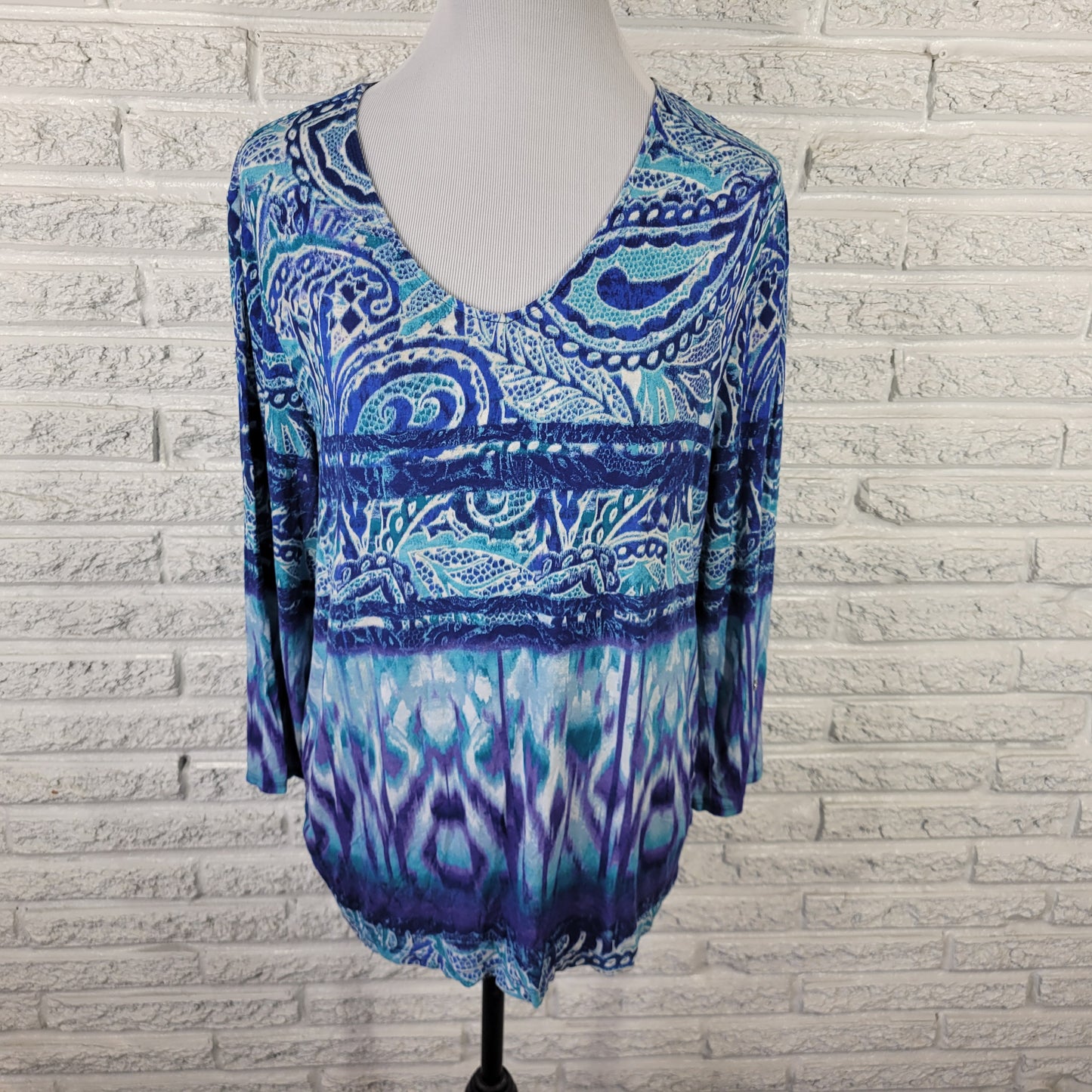 Chico's Women's XL Top Blue White Paisley V-Neck Long Sleeve Stretch PAI18E