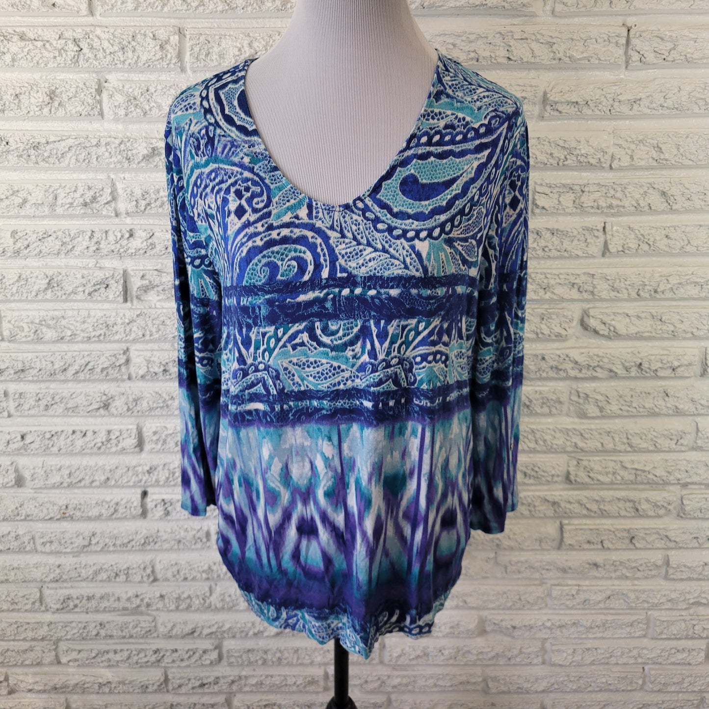 Chico's Women's XL Top Blue White Paisley V-Neck Long Sleeve Stretch PAI18E
