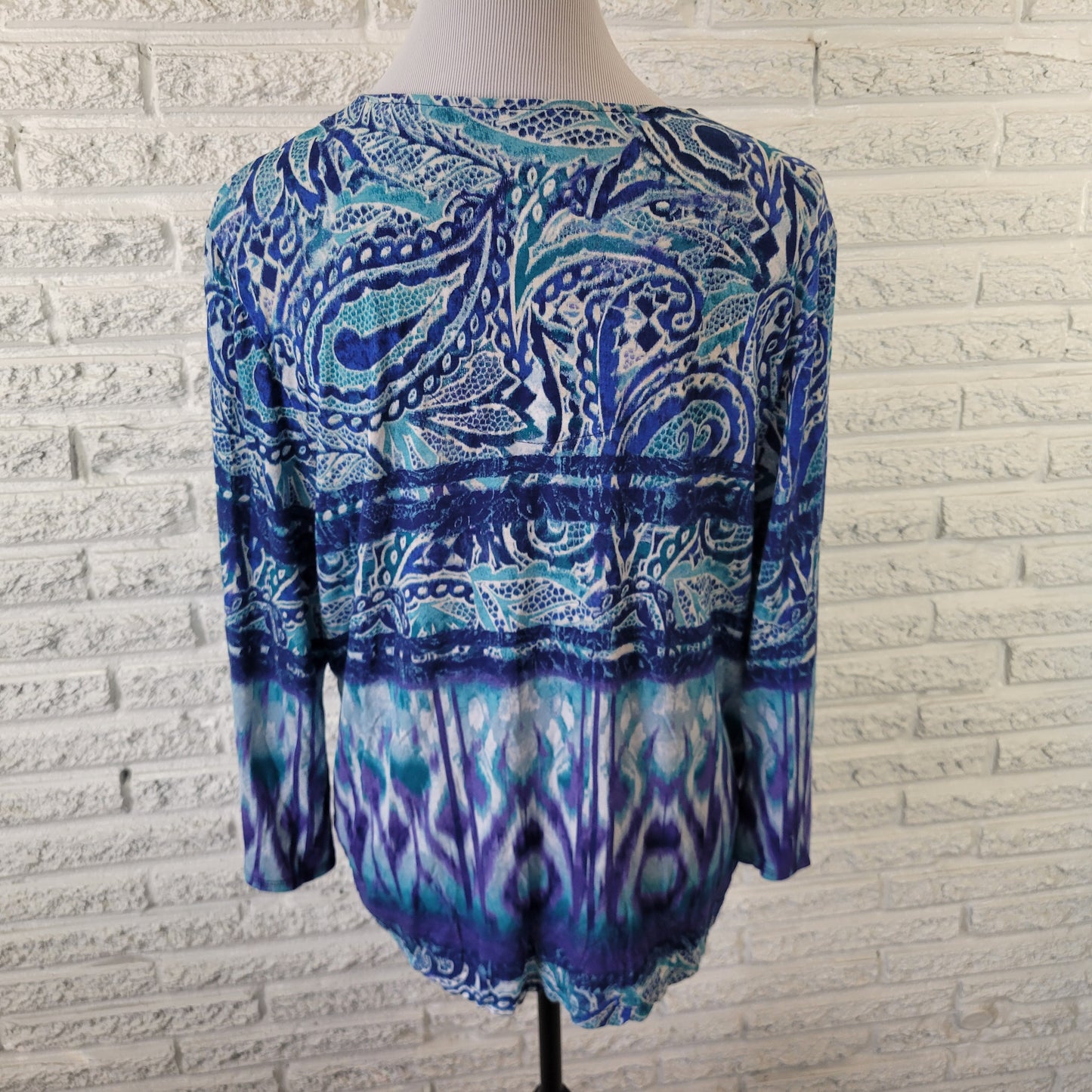 Chico's Women's XL Top Blue White Paisley V-Neck Long Sleeve Stretch PAI18E