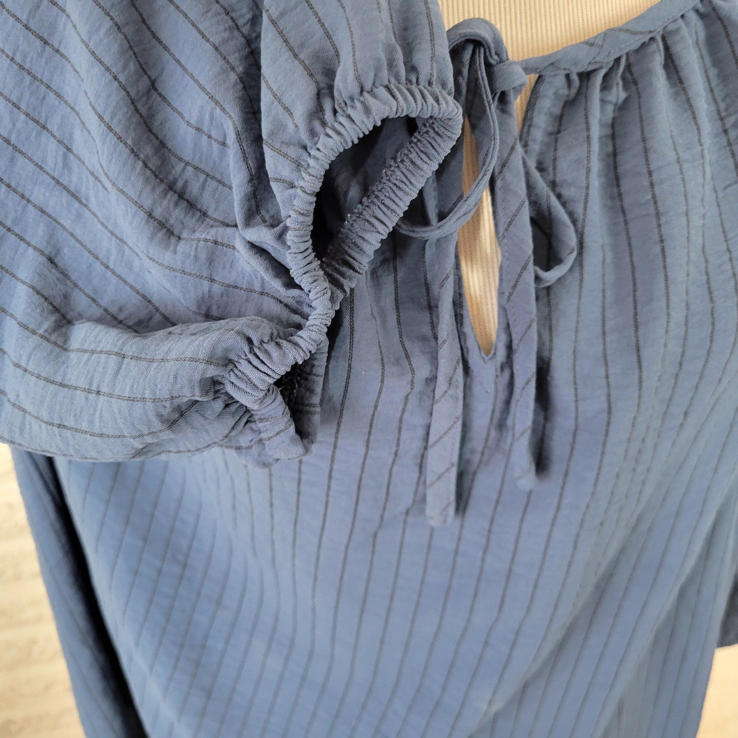 Olivia & Martin Women’s 2X Top Blue Striped Keyhole Neck 3/4 Sleeve STR48E
