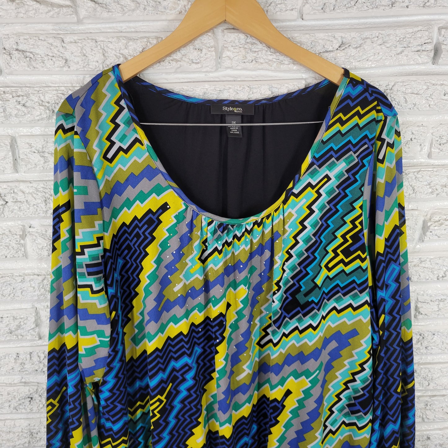 Style & Co Women's Top 3X Blue Yellow Geometric Studded Long Sleeve GEO71E