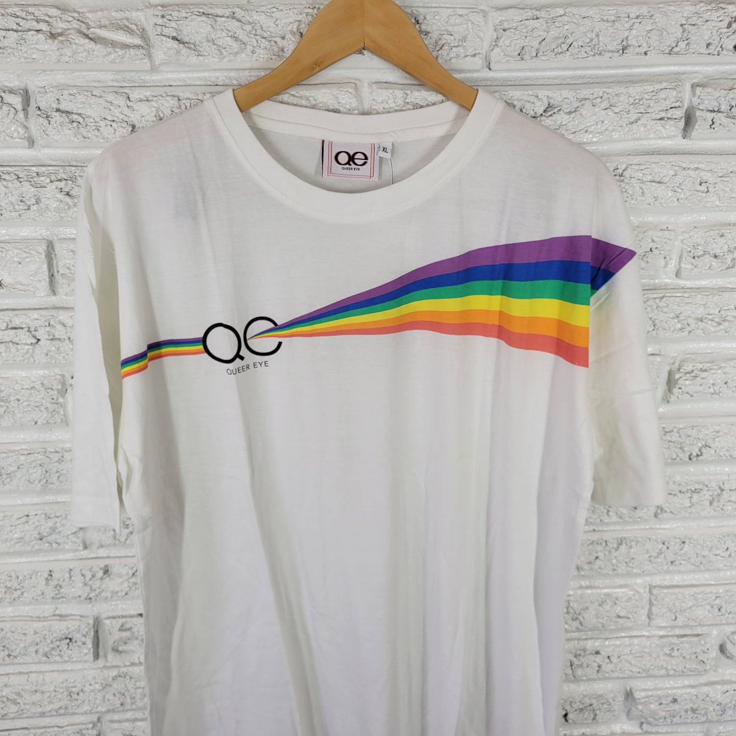 Queer Eye Unisex T-Shirt XL White Rainbow Prism Graphic 100% Cotton WHI27E